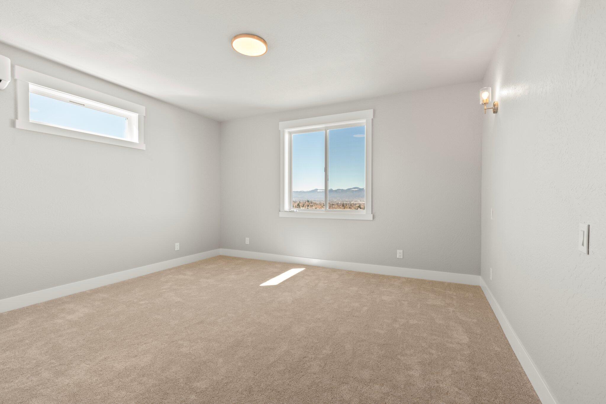 571 La Strada Circle