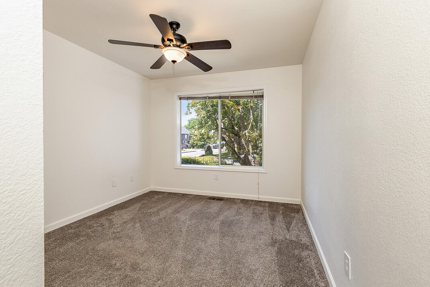 2376 Stonebrook Drive