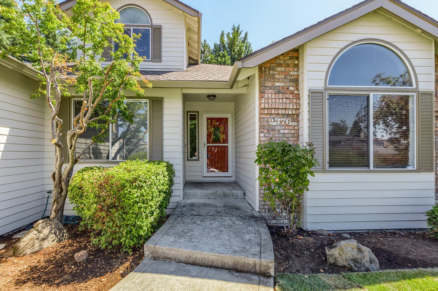 2376 Stonebrook Drive