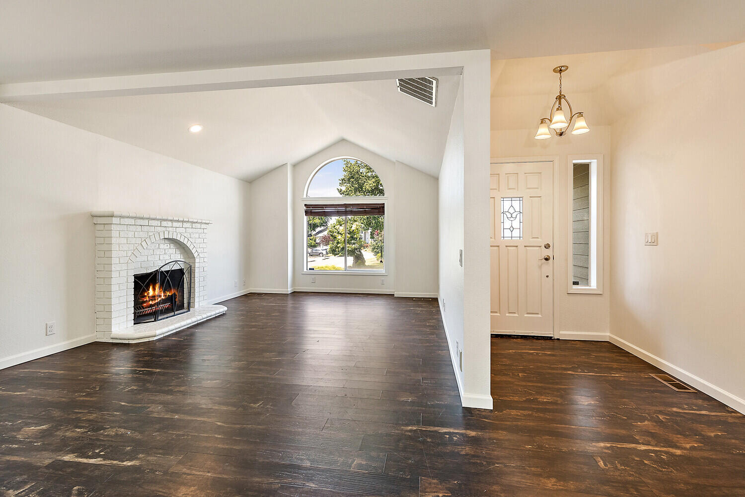 2376 Stonebrook Drive