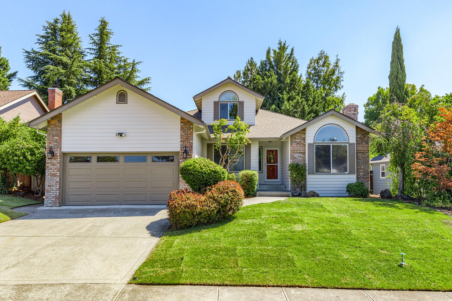 2376 Stonebrook Drive