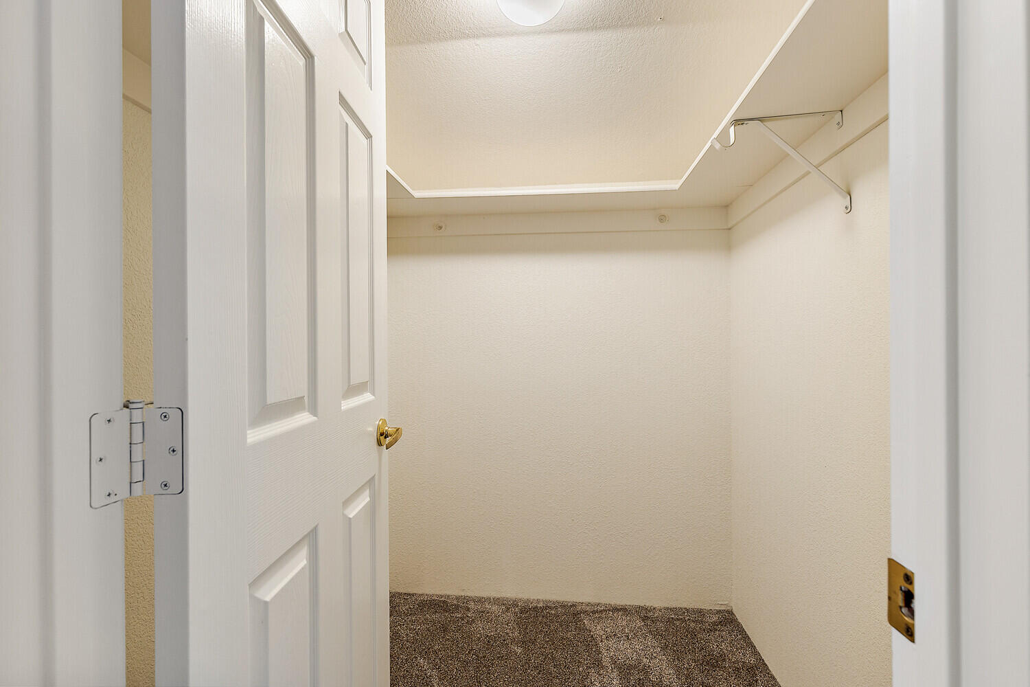 2376 Stonebrook Drive
