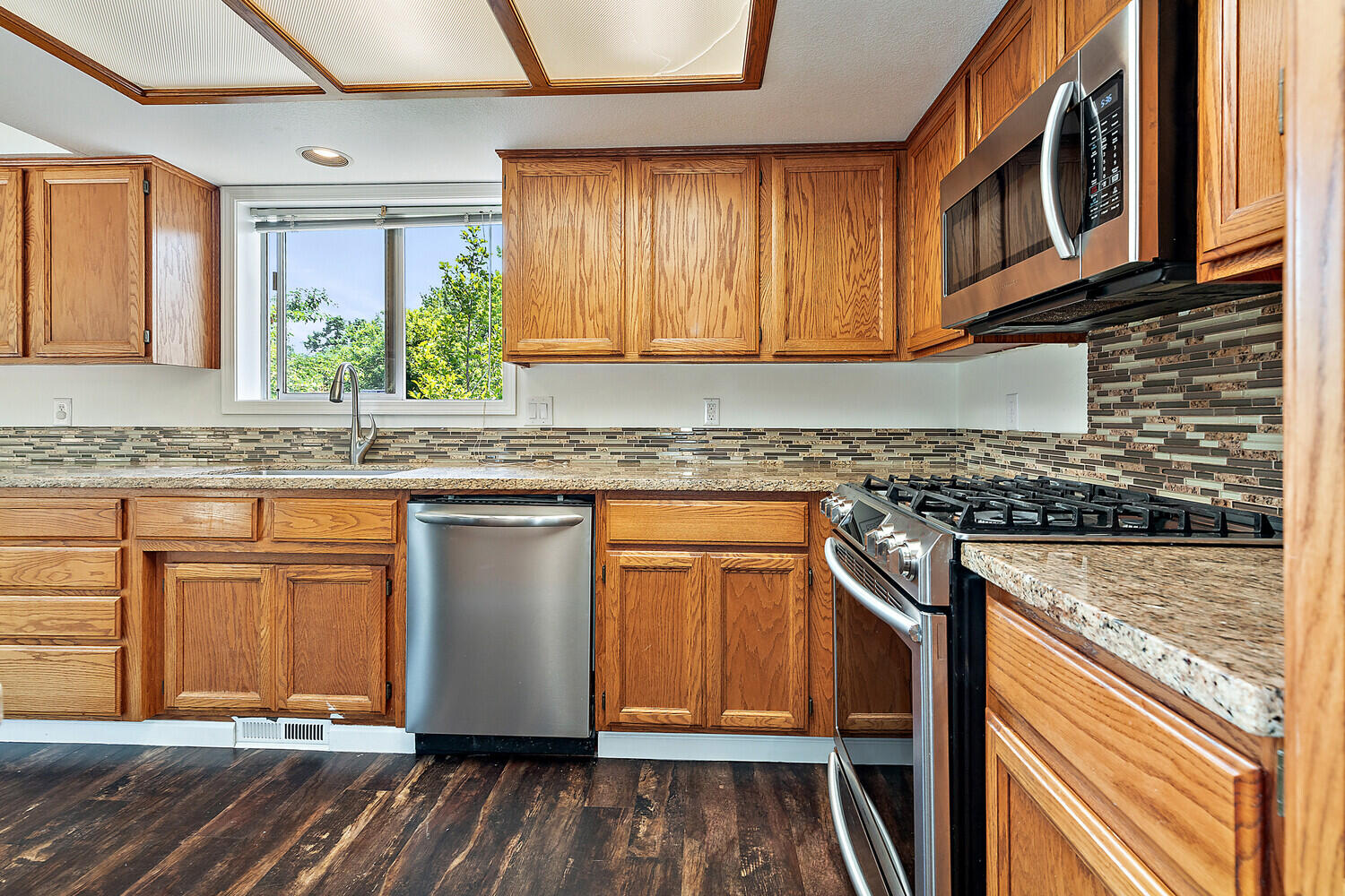 2376 Stonebrook Drive