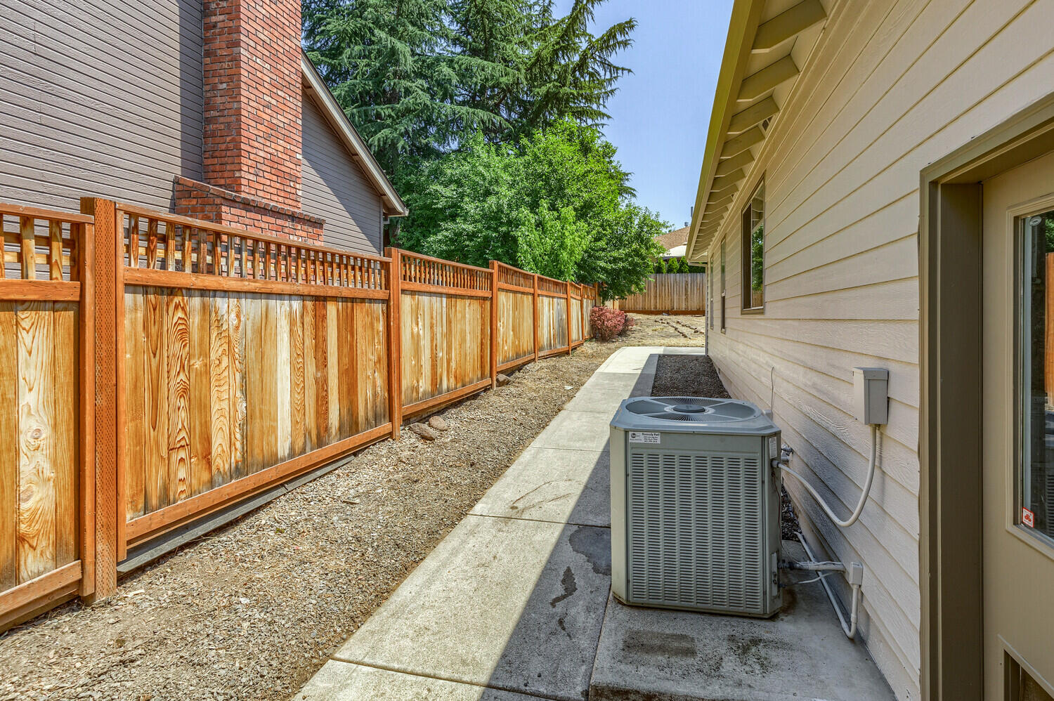 2376 Stonebrook Drive