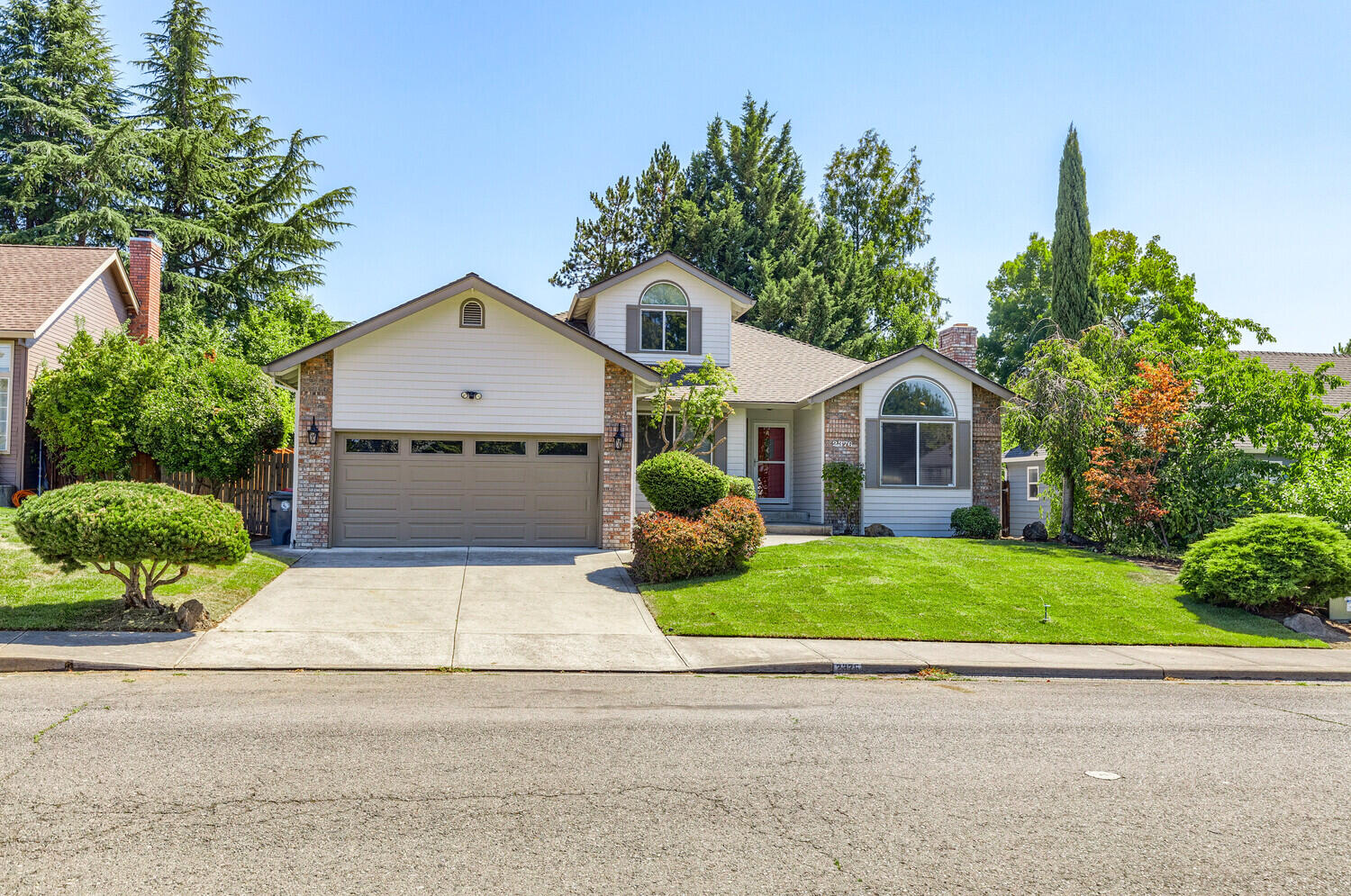 2376 Stonebrook Drive