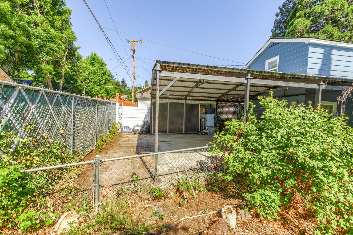 1411 E Main Street