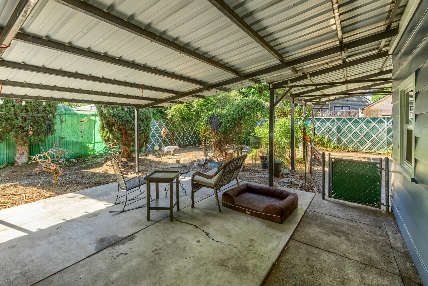 1411 E Main Street