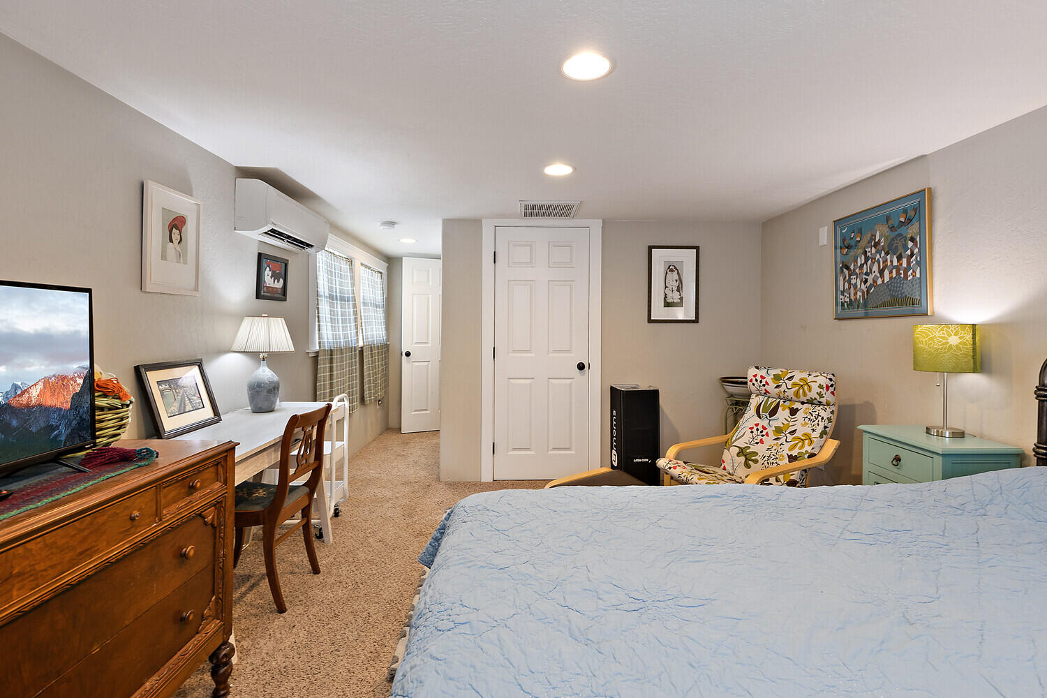 1411 E Main Street