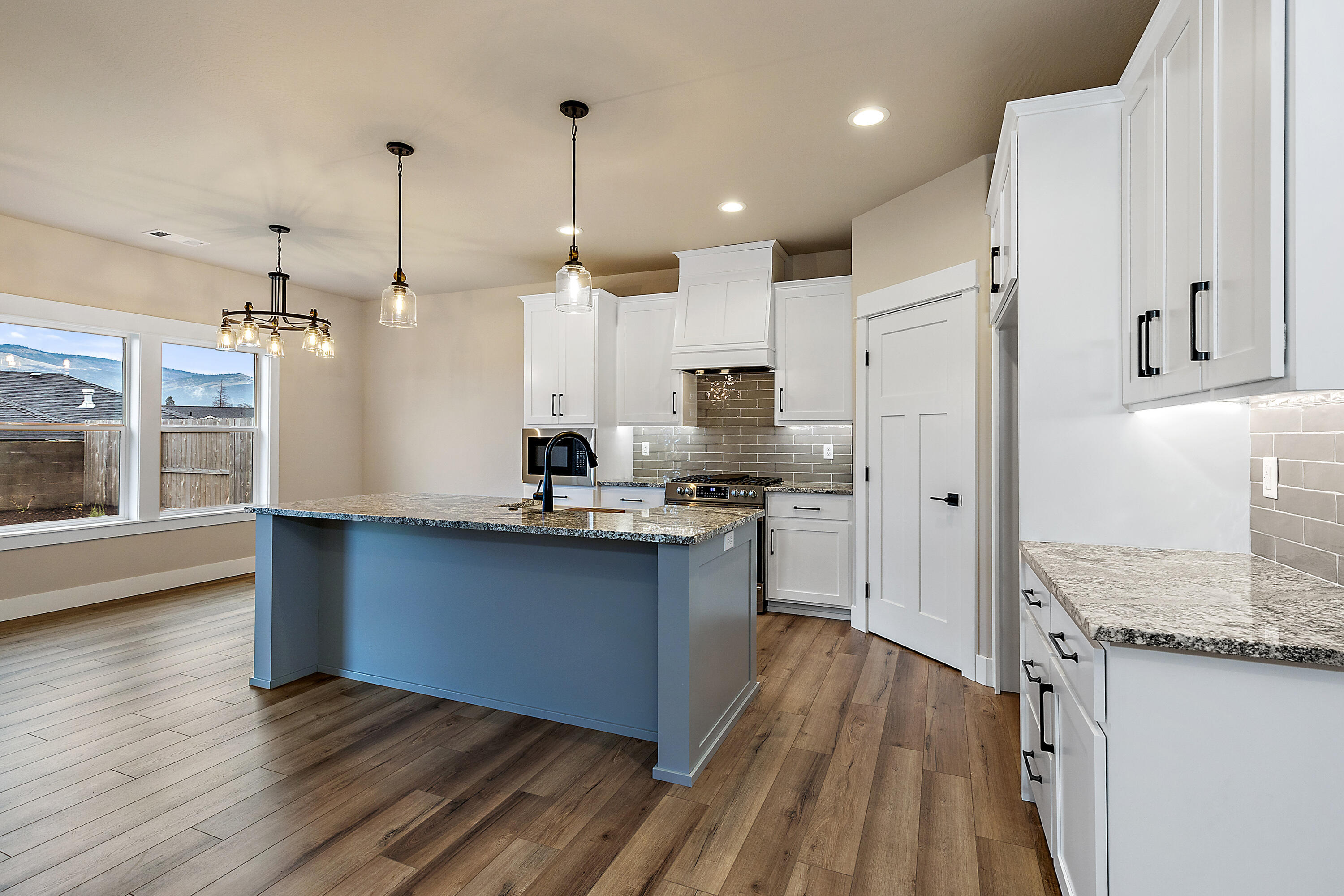 1004 Arana Drive