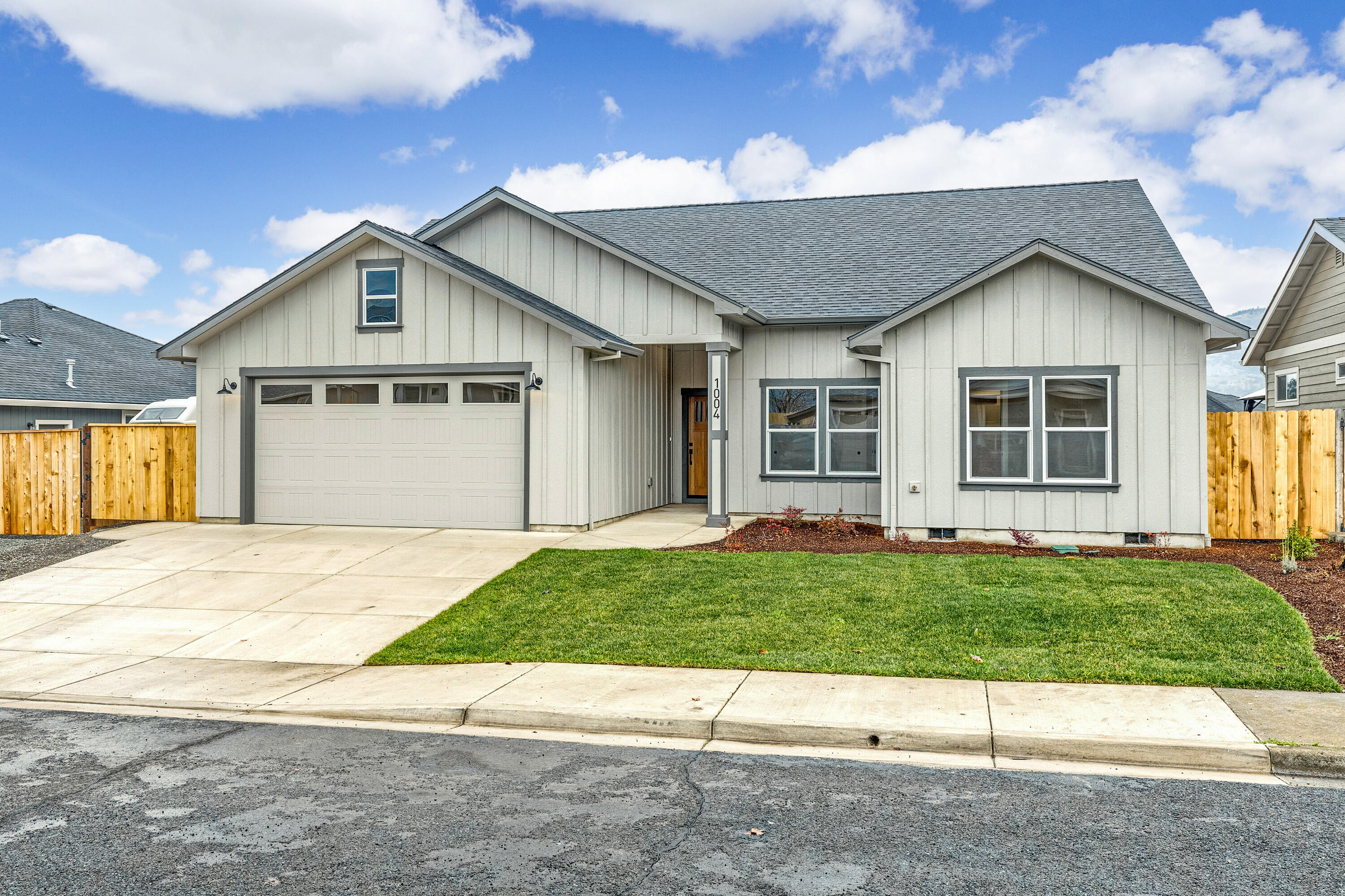 1004 Arana Drive