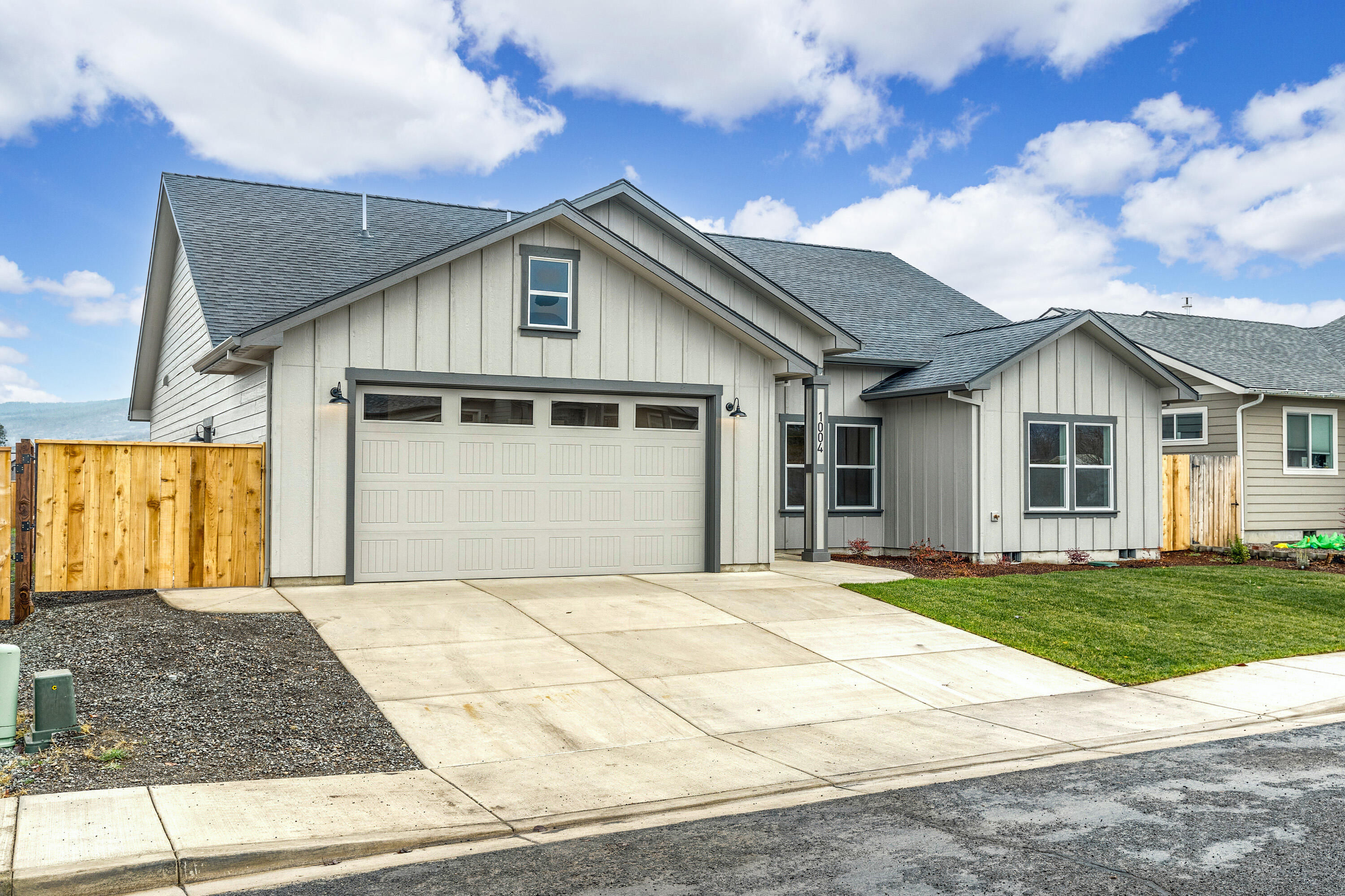 1004 Arana Drive
