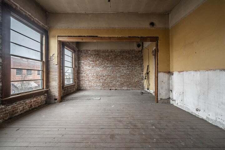 131 W Main Street
