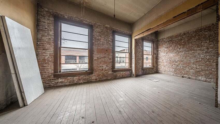 131 W Main Street