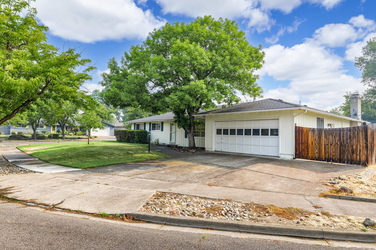 2226 Arctic Circle