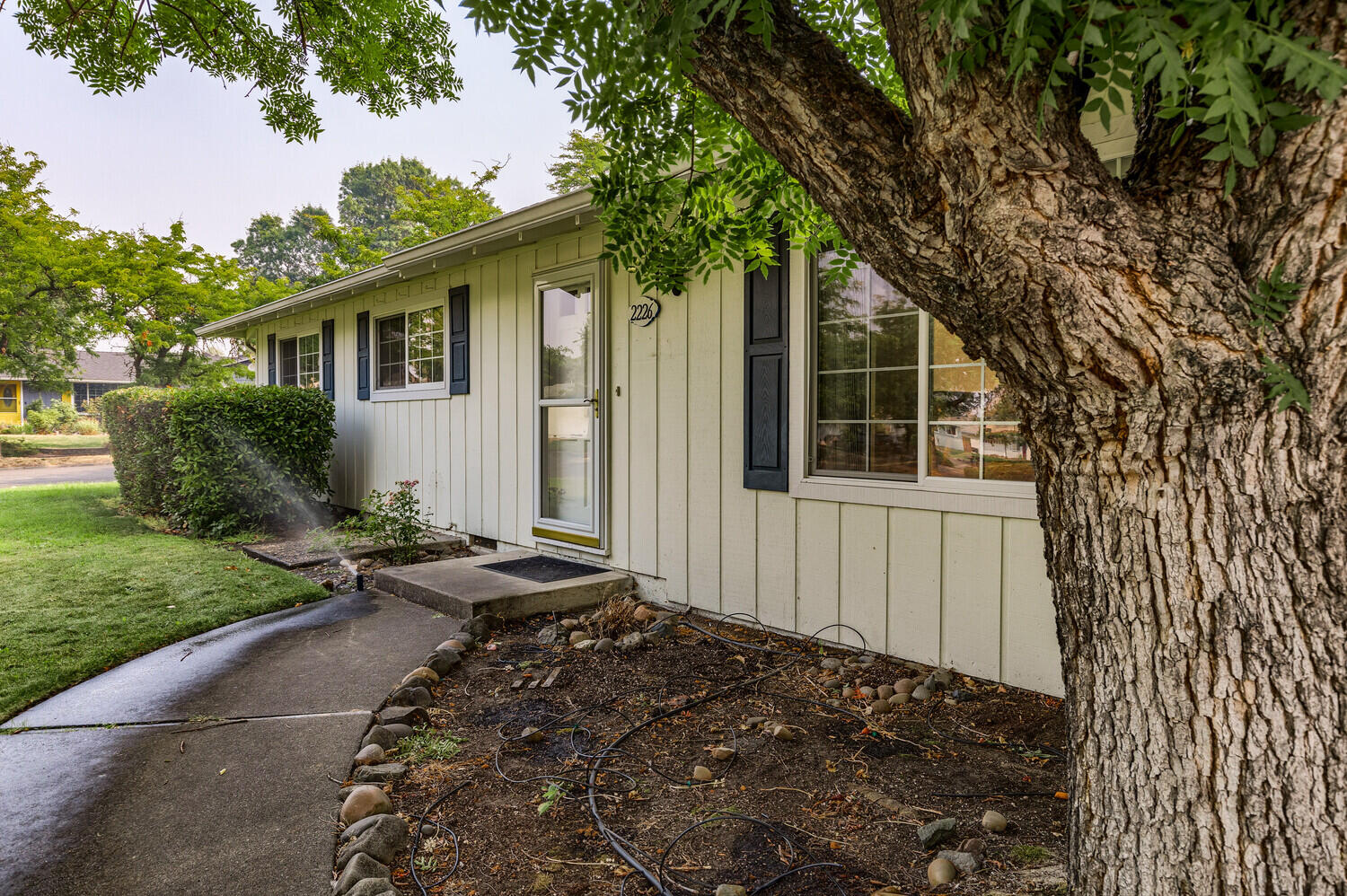 2226 Arctic Circle