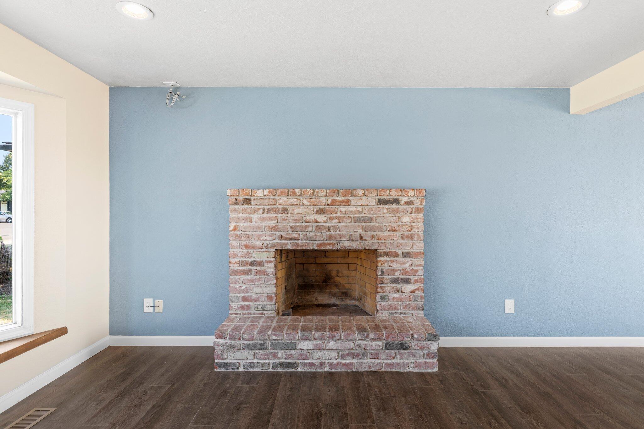 2621 Paloma Avenue