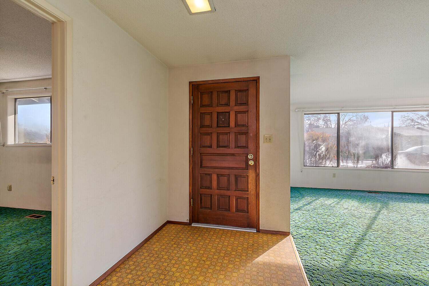 1121 Arroyo Drive
