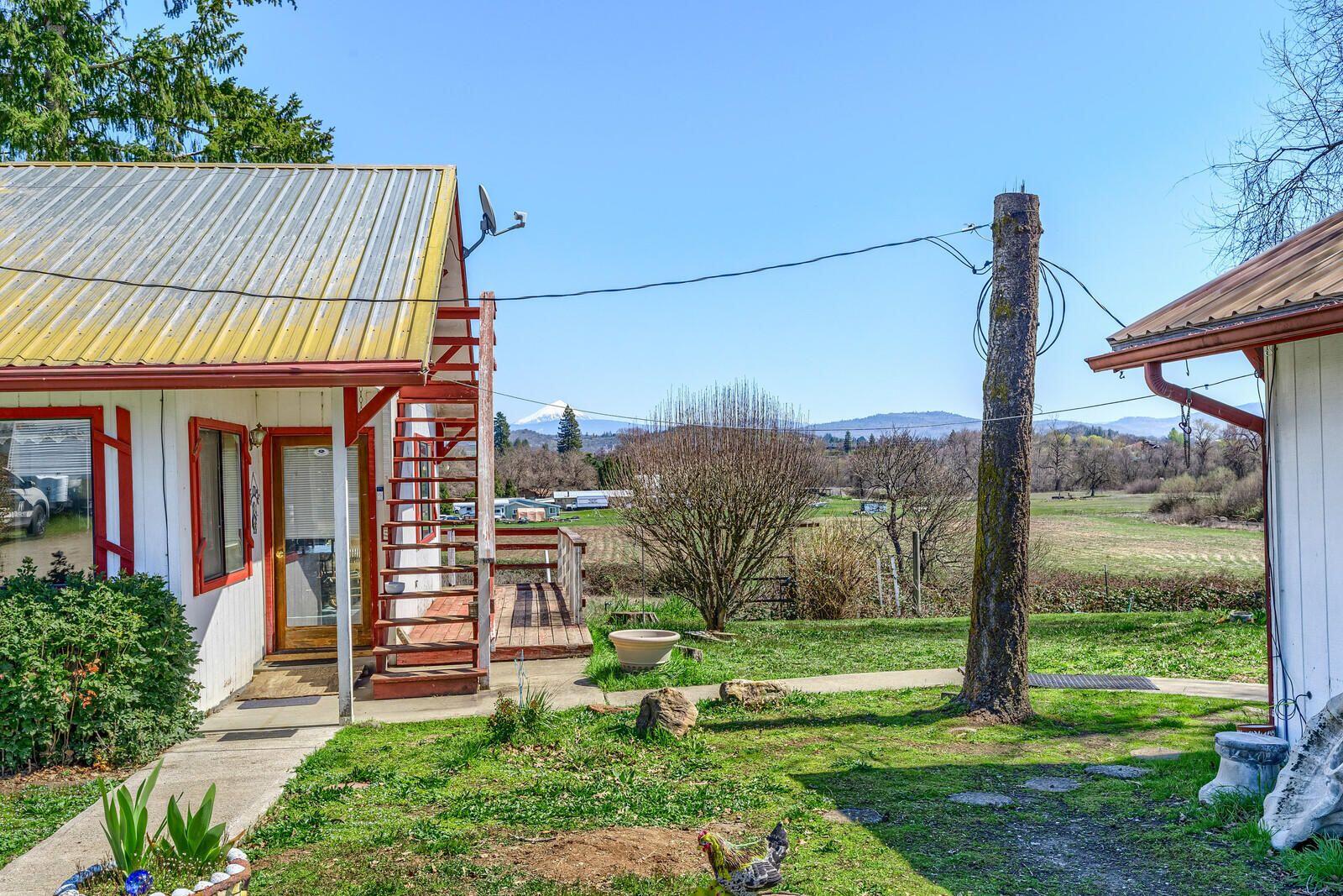 895 Nick Young Road