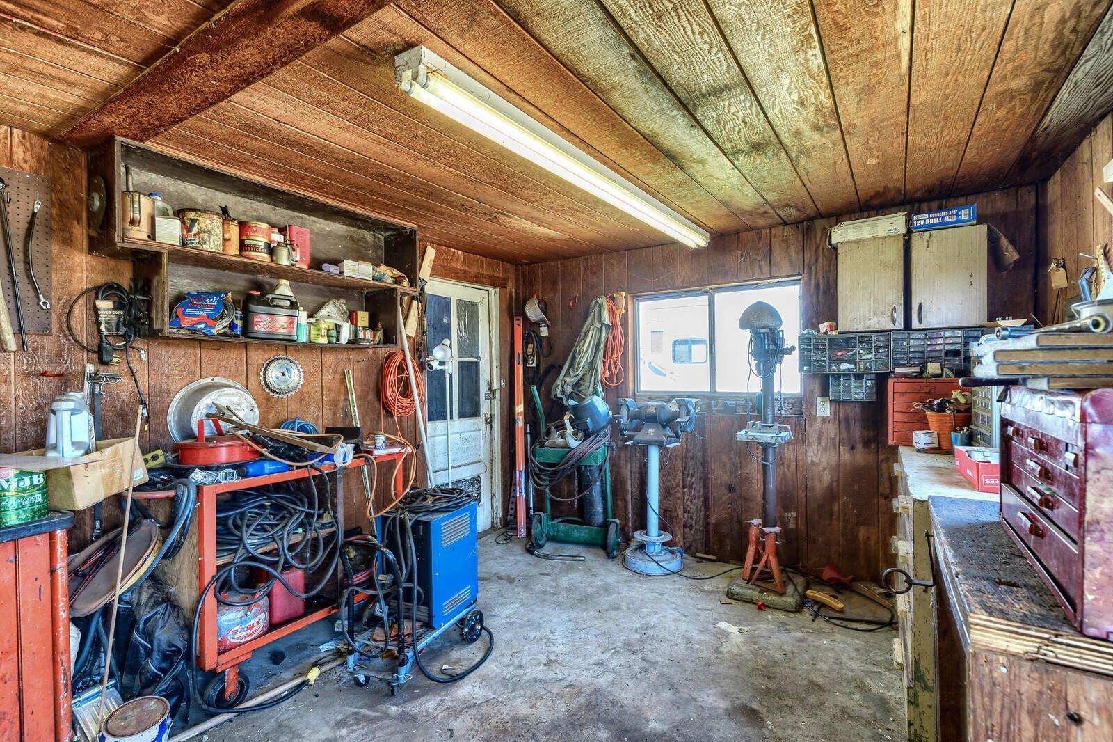 895 Nick Young Road
