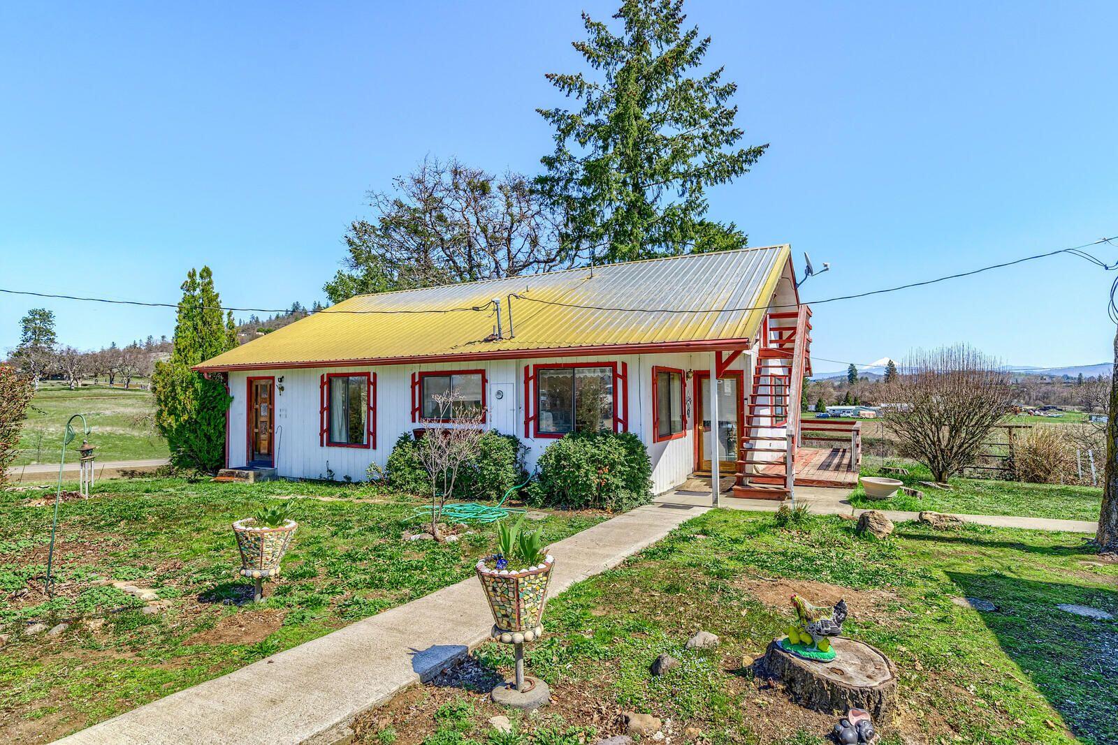 895 Nick Young Road