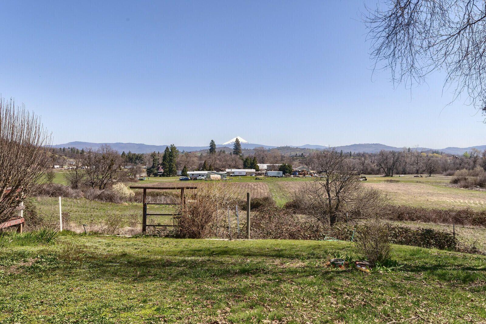 895 Nick Young Road