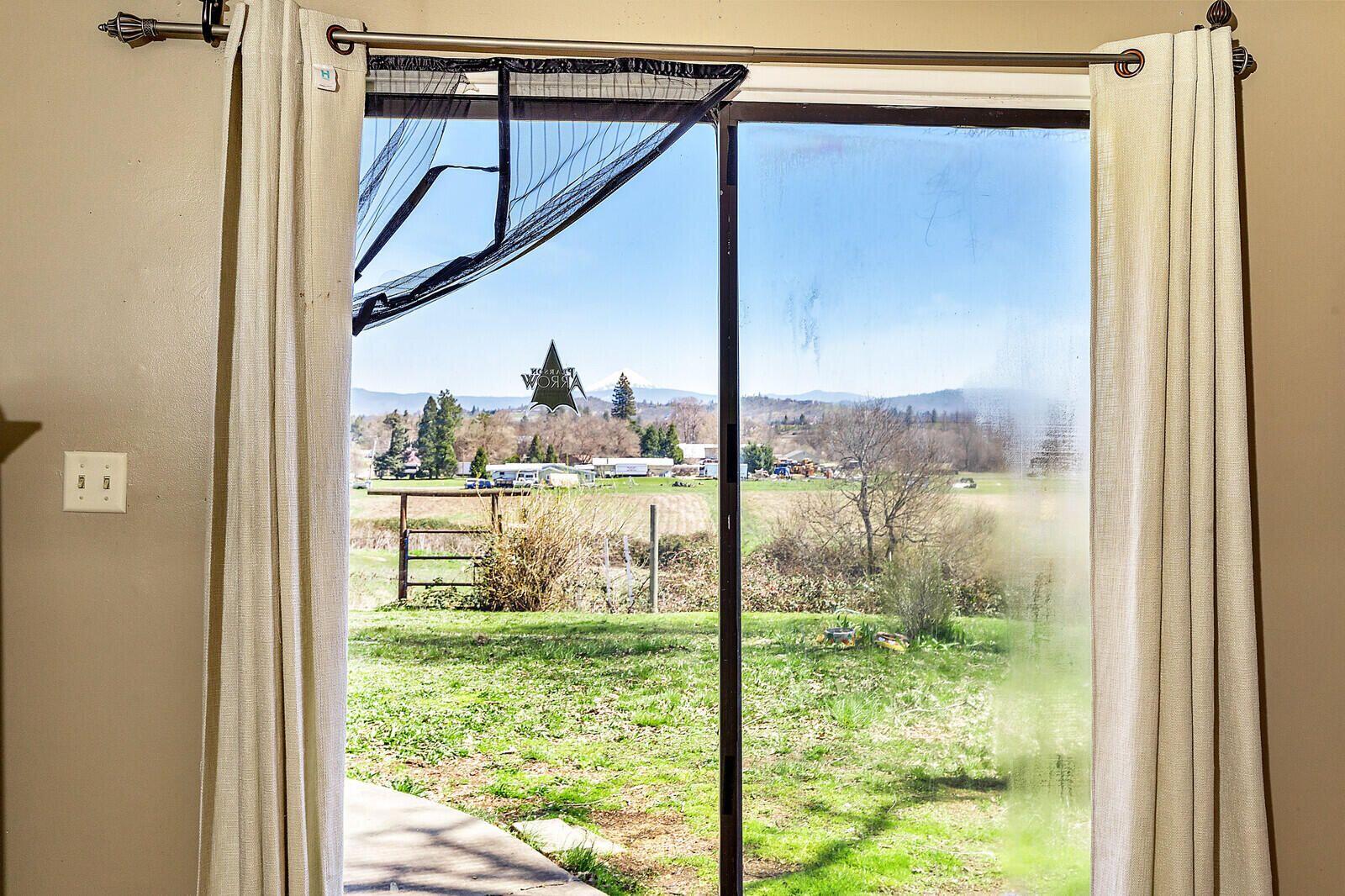895 Nick Young Road