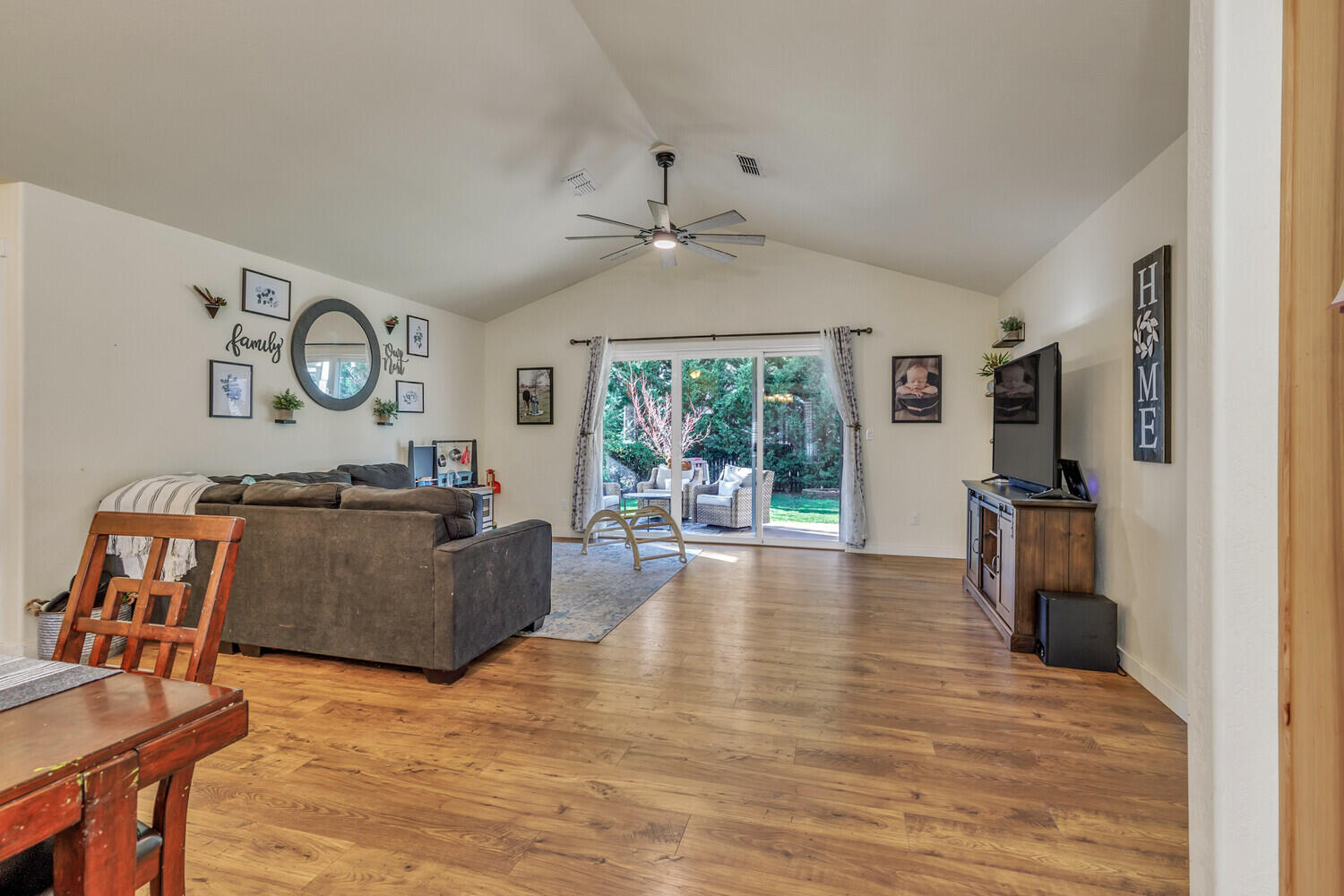 450 NE 11th Street