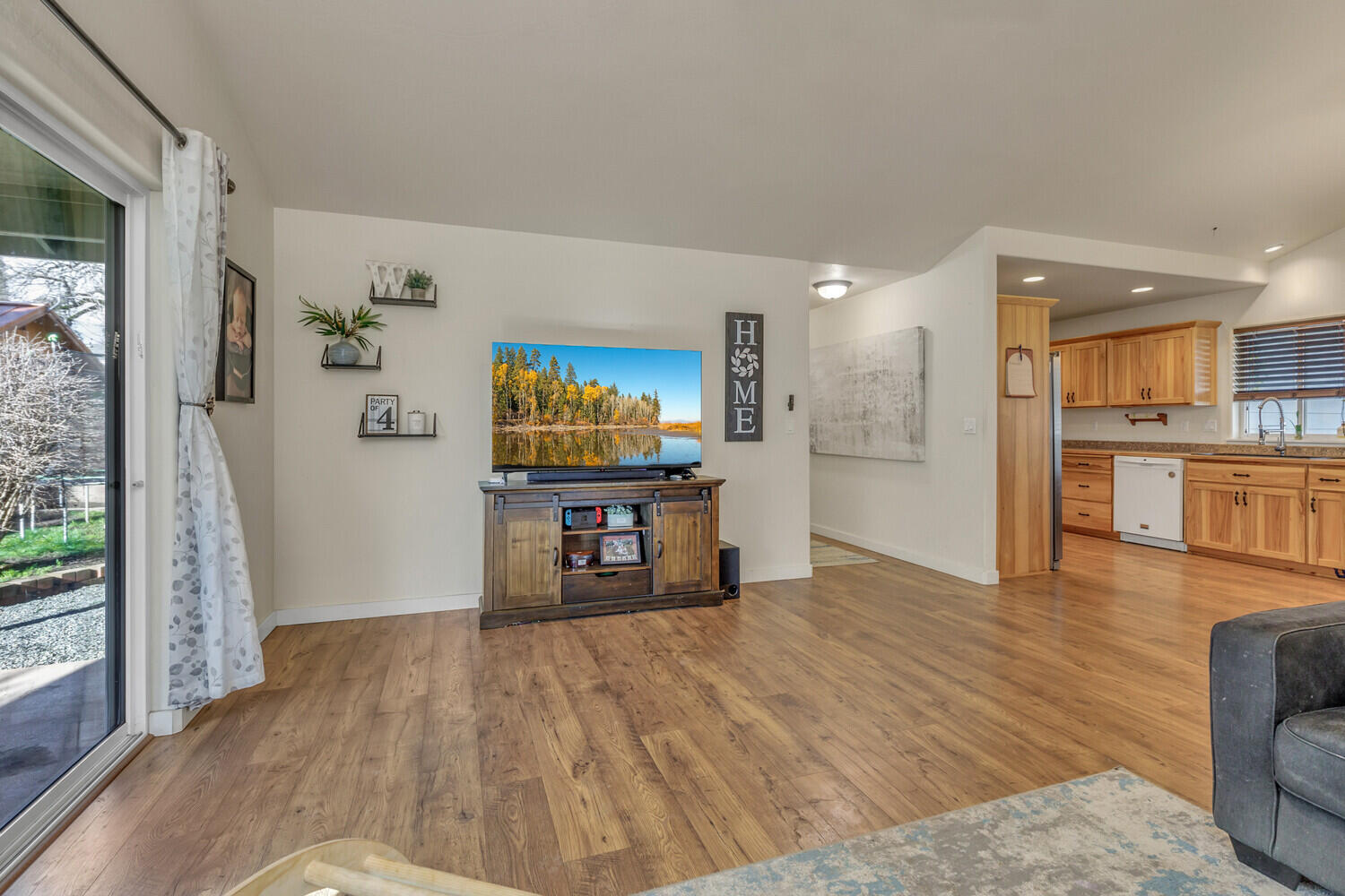 450 NE 11th Street
