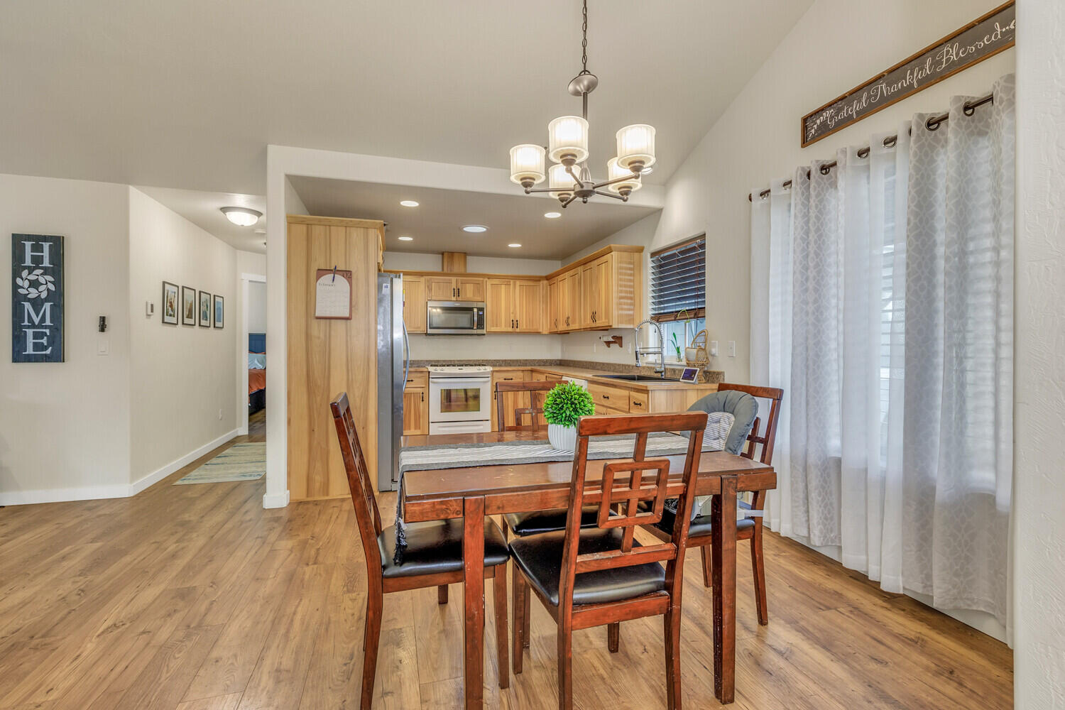450 NE 11th Street