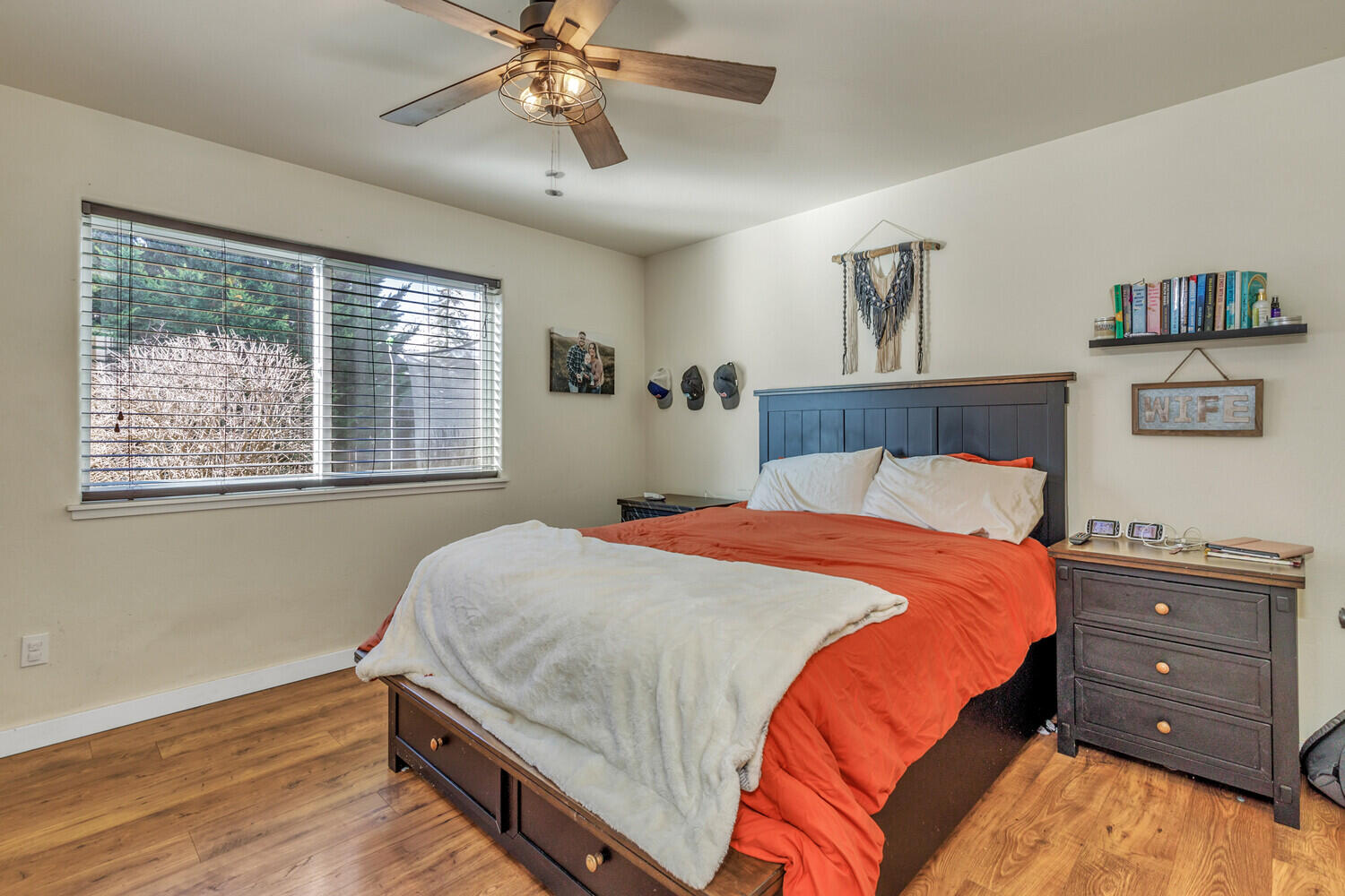 450 NE 11th Street