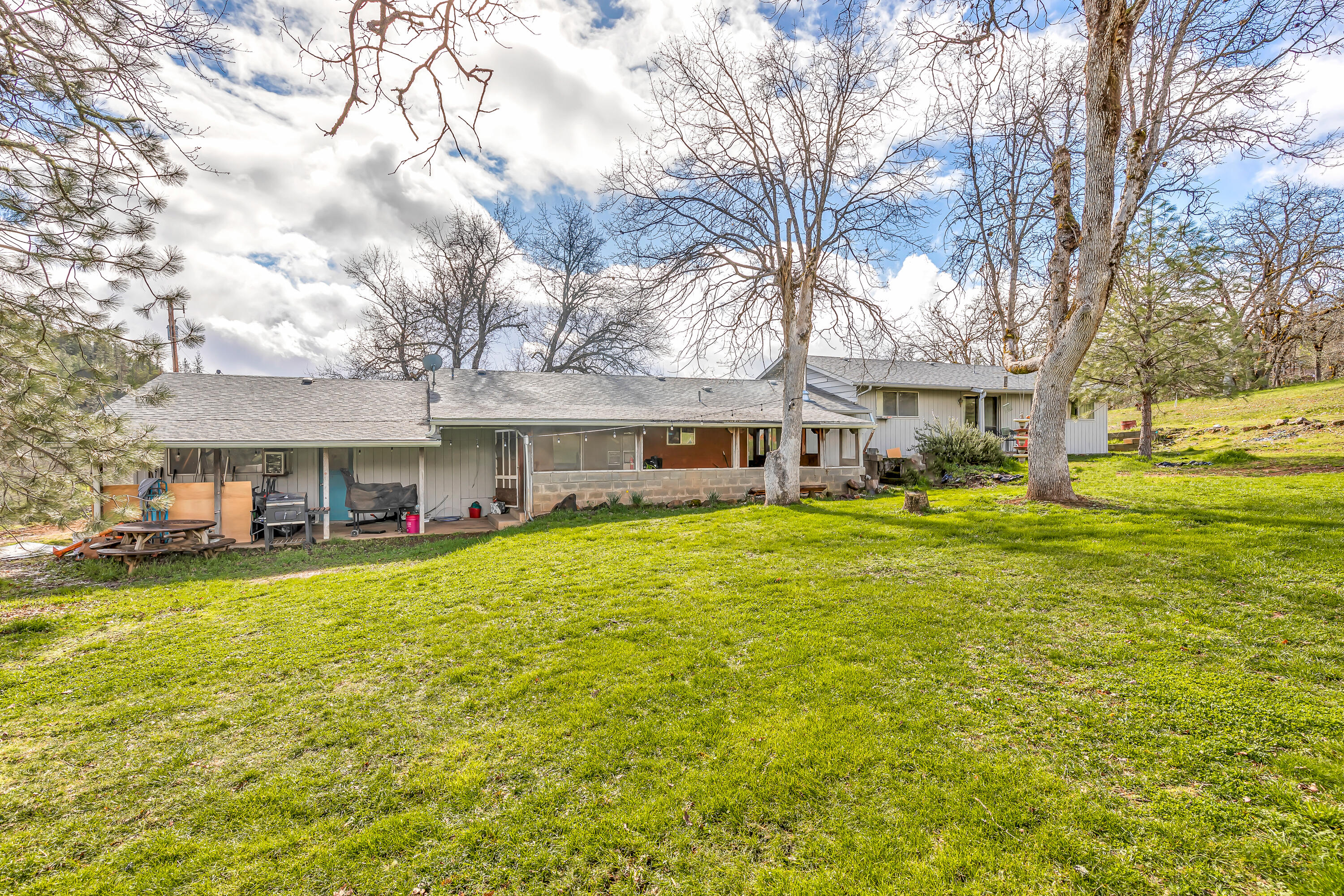 17200 Jones Road