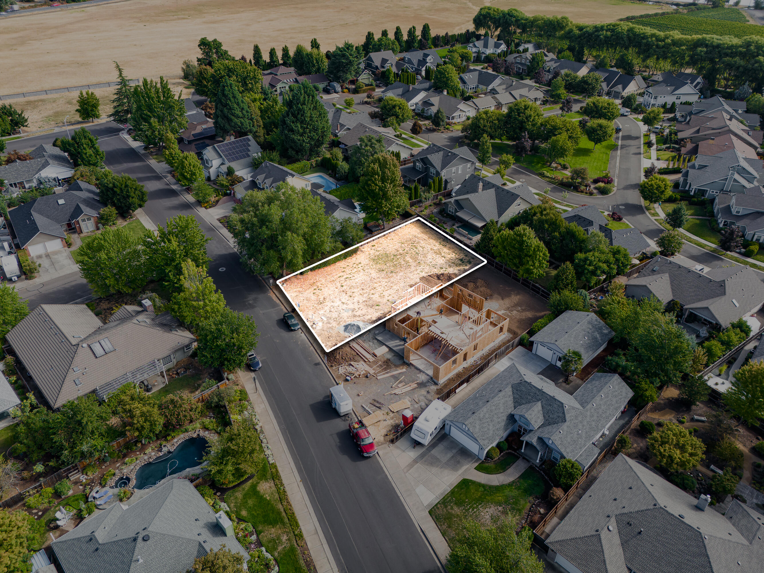 620 Carriage Lane
