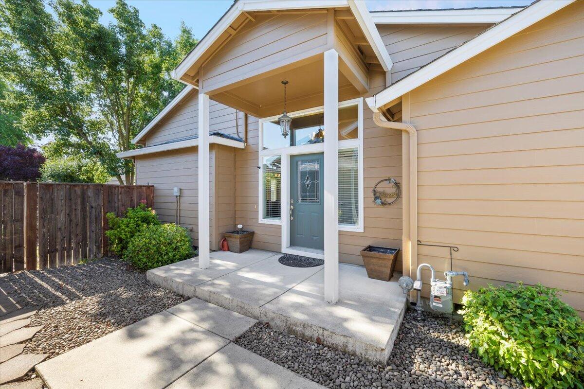 308 Live Oak Loop