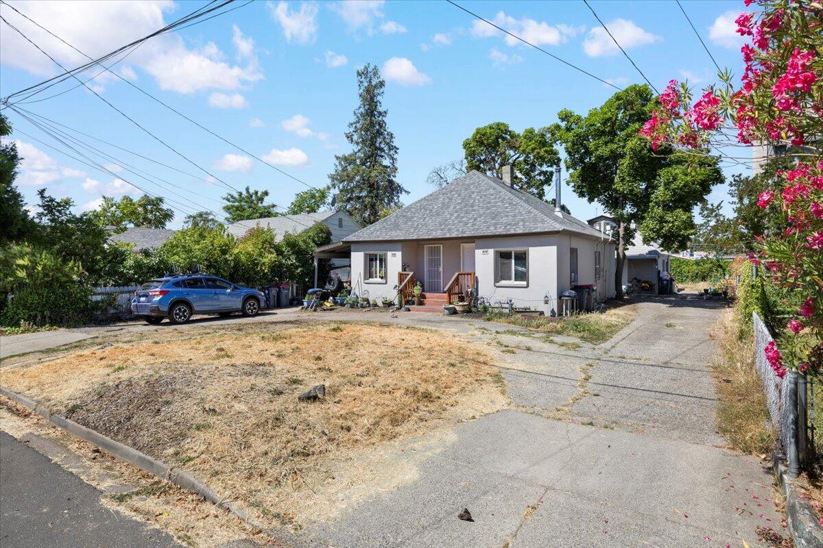 513 Boardman Street
