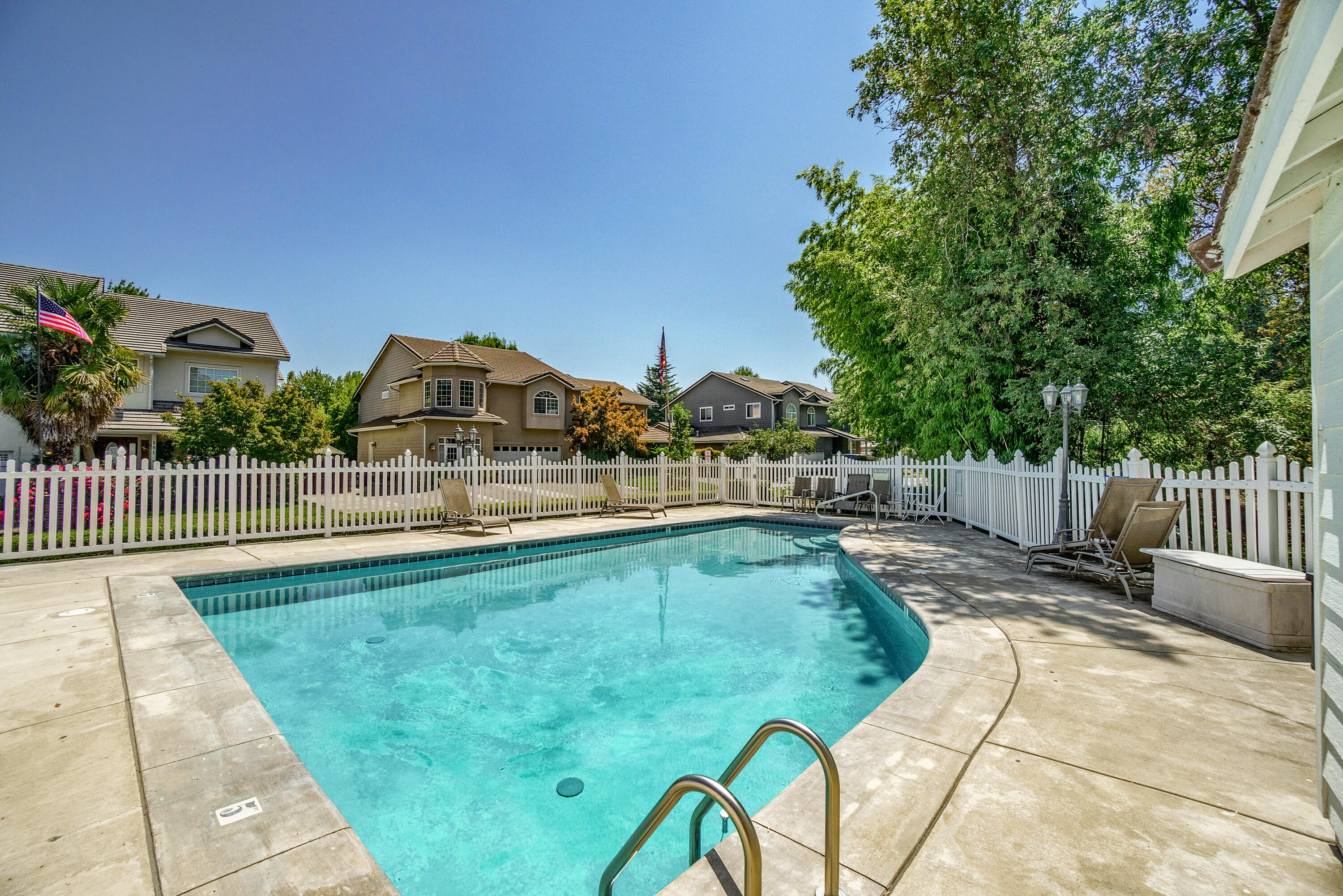 110 Rosewood Lane