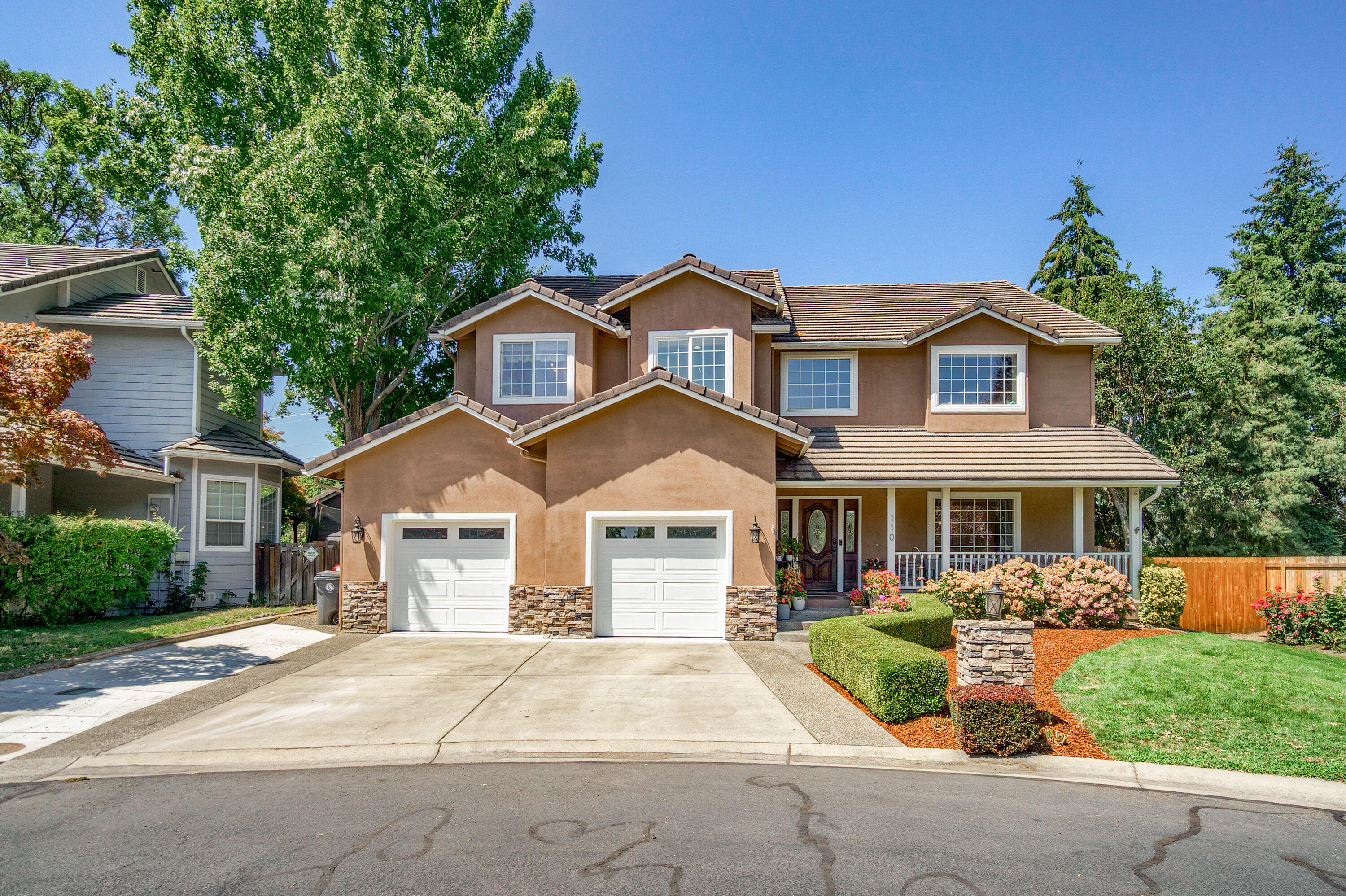 110 Rosewood Lane