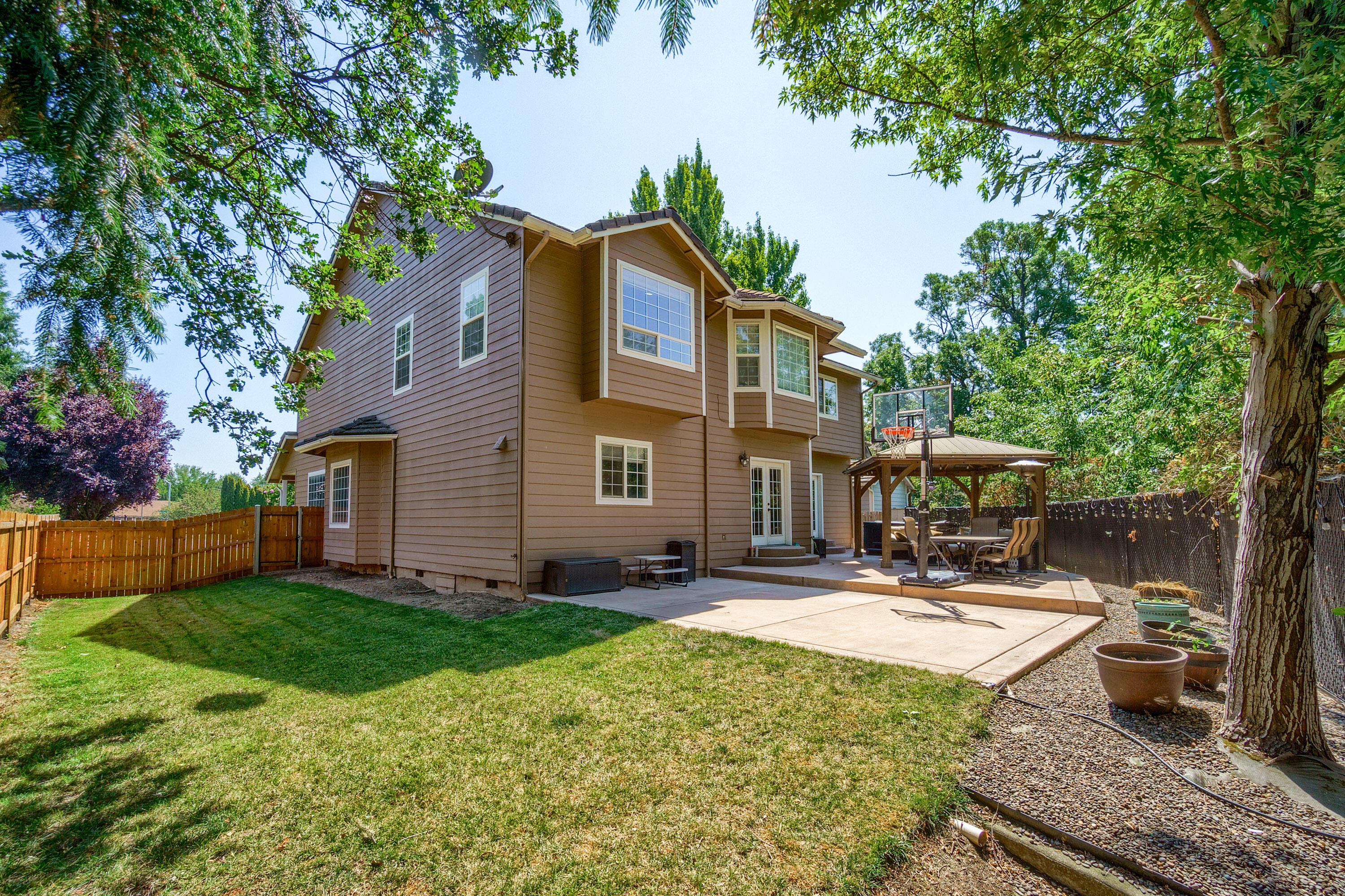 110 Rosewood Lane