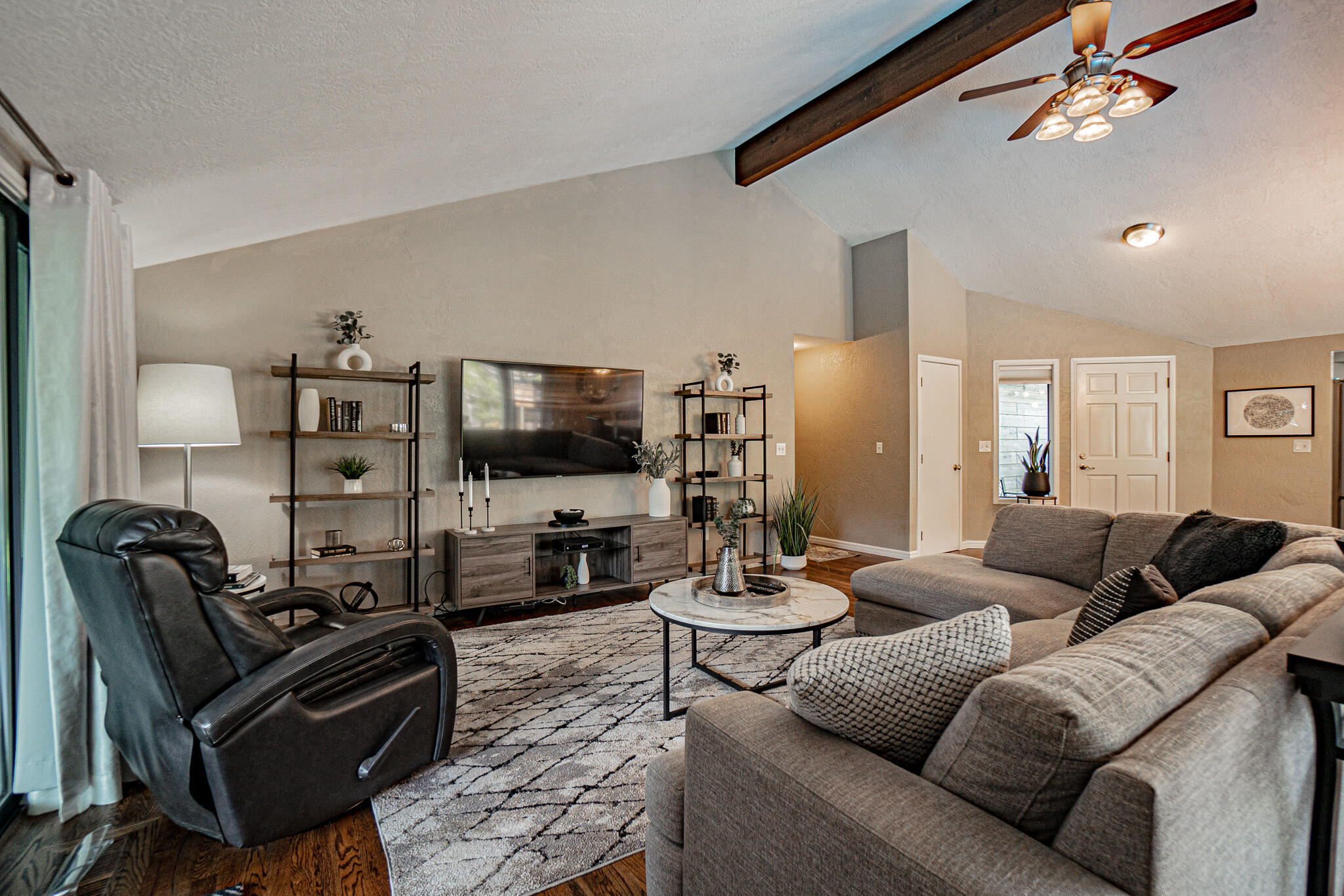 1878 Willow Glen Way