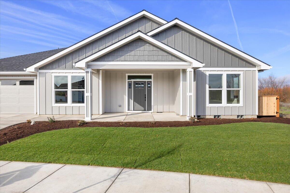 1757 River Run Street