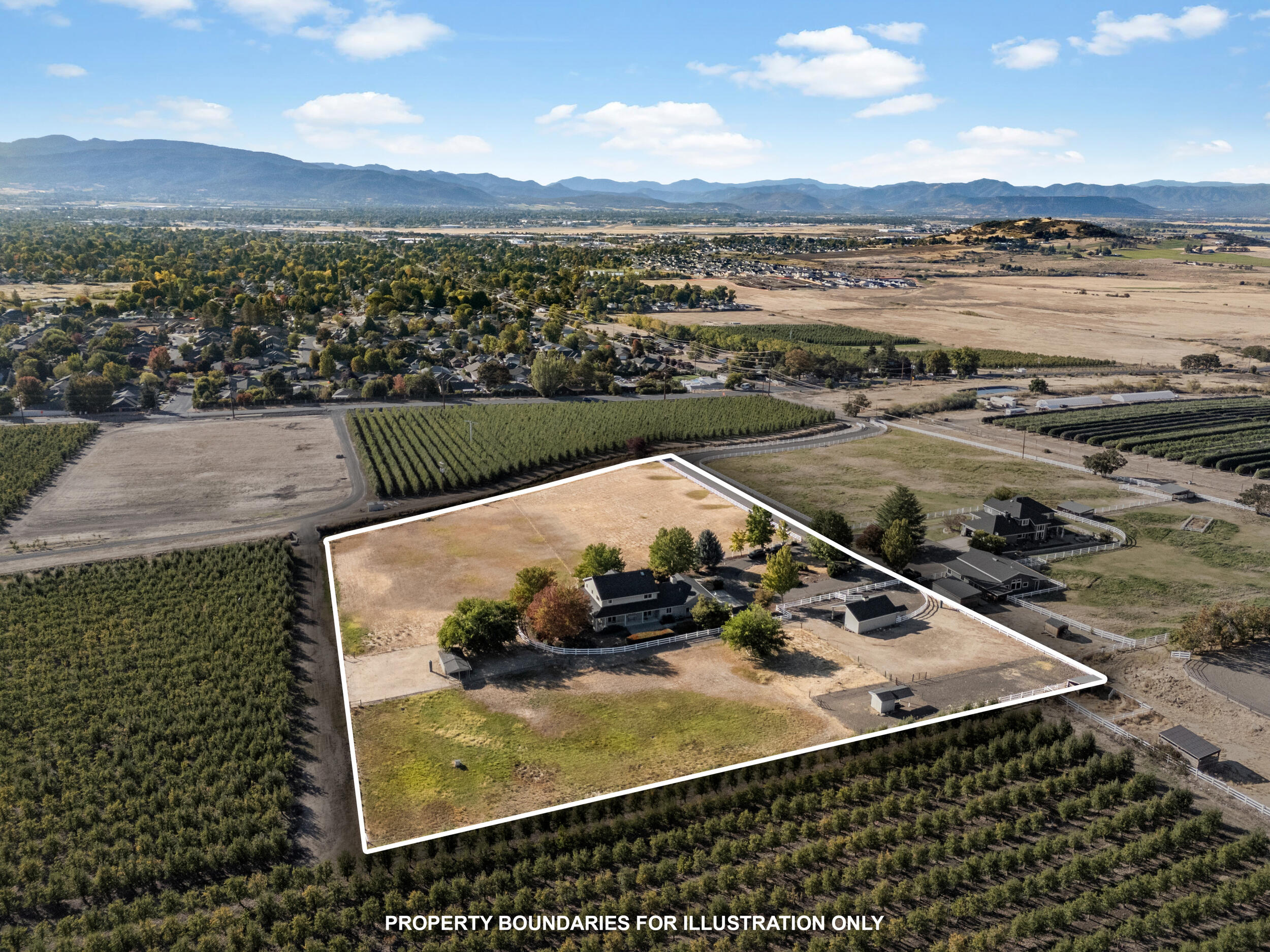3014 N Foothill Road