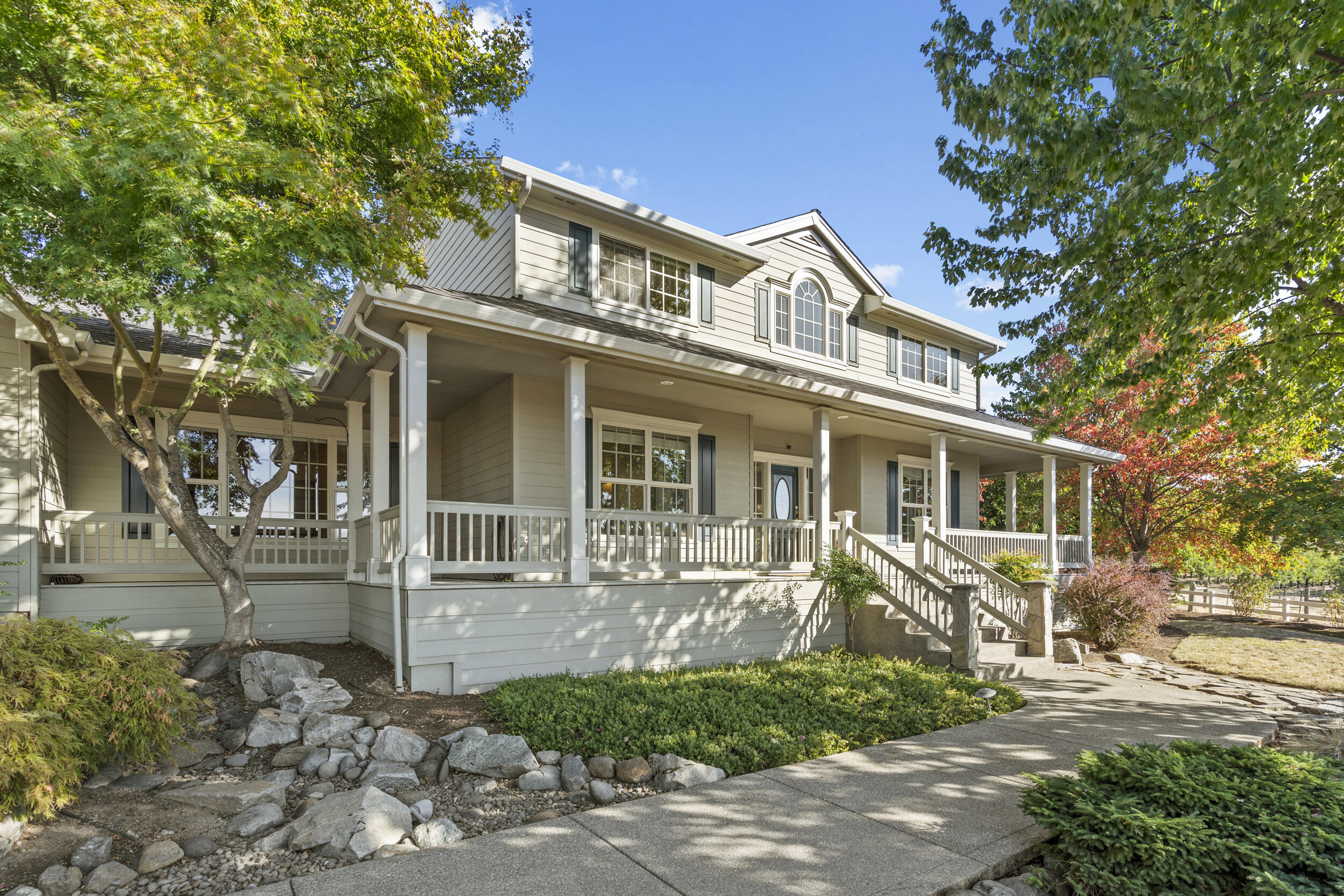 3014 N Foothill Road