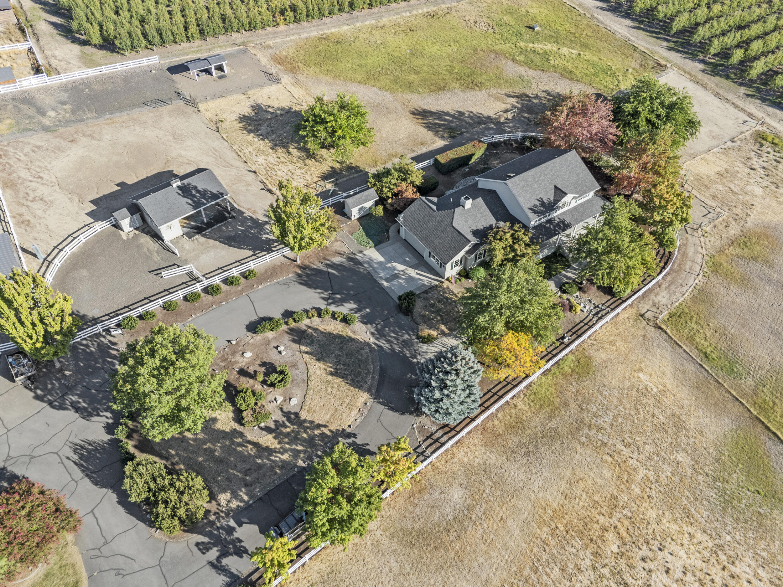 3014 N Foothill Road