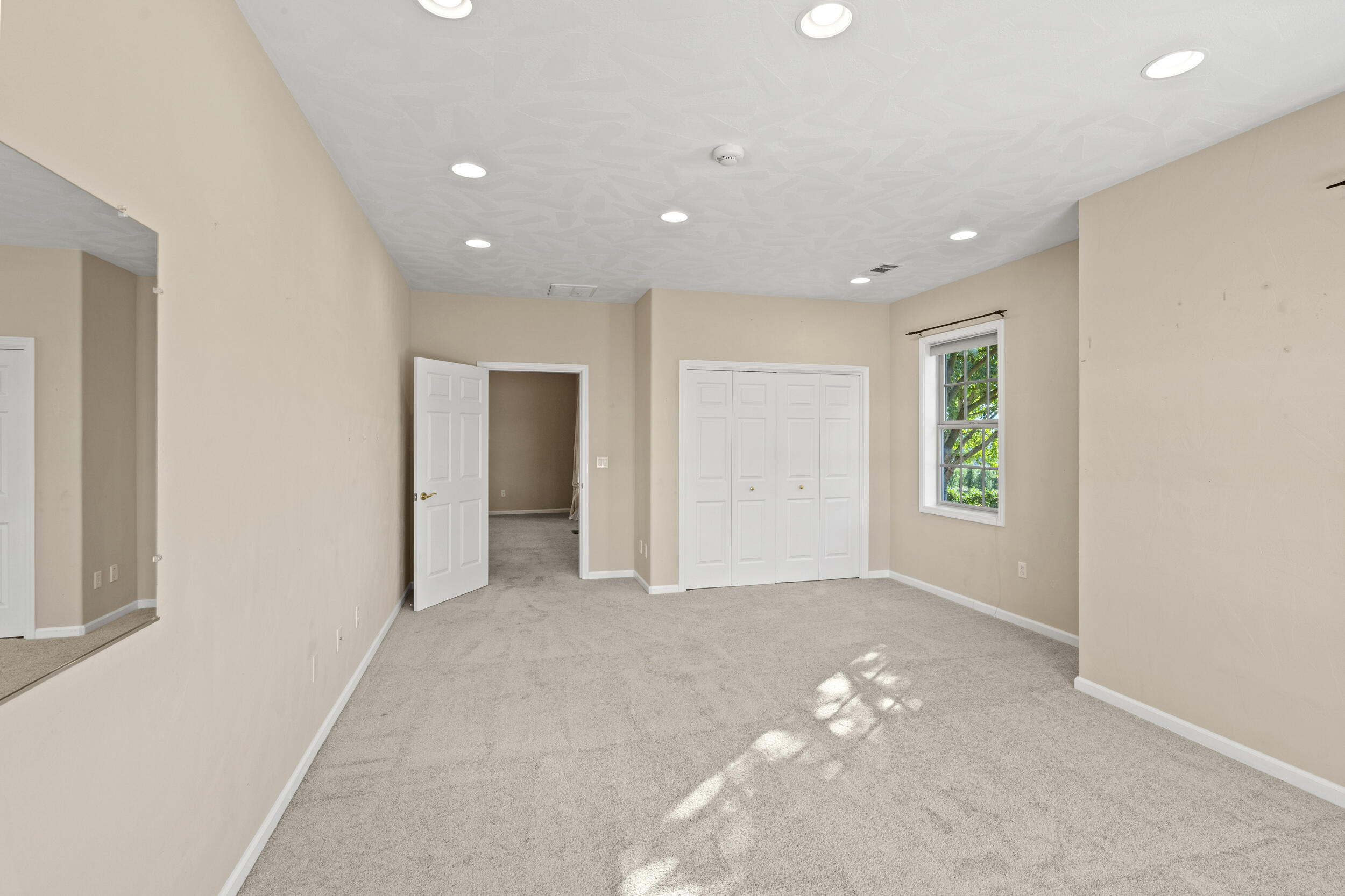 3014 N Foothill Road
