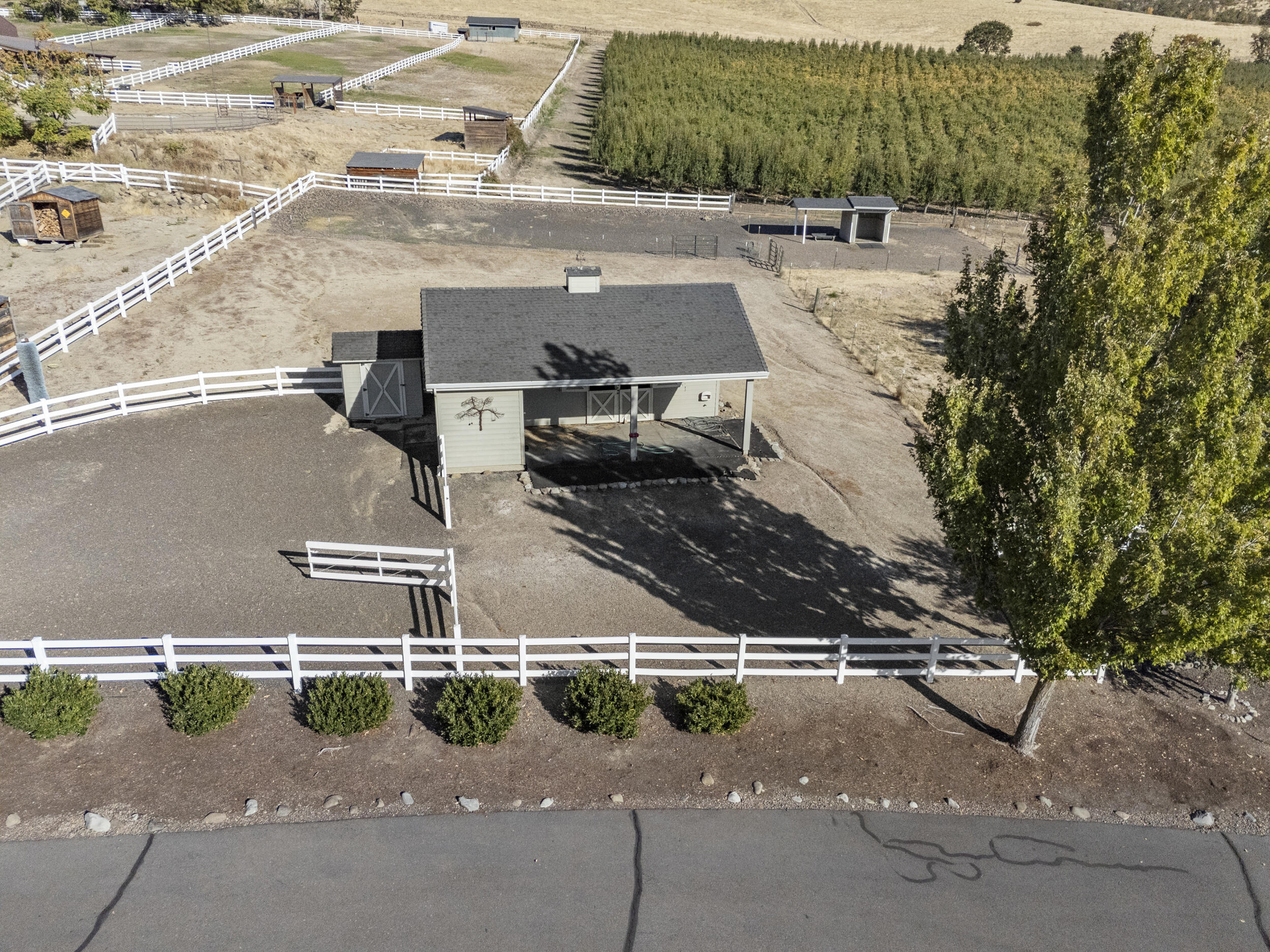 3014 N Foothill Road