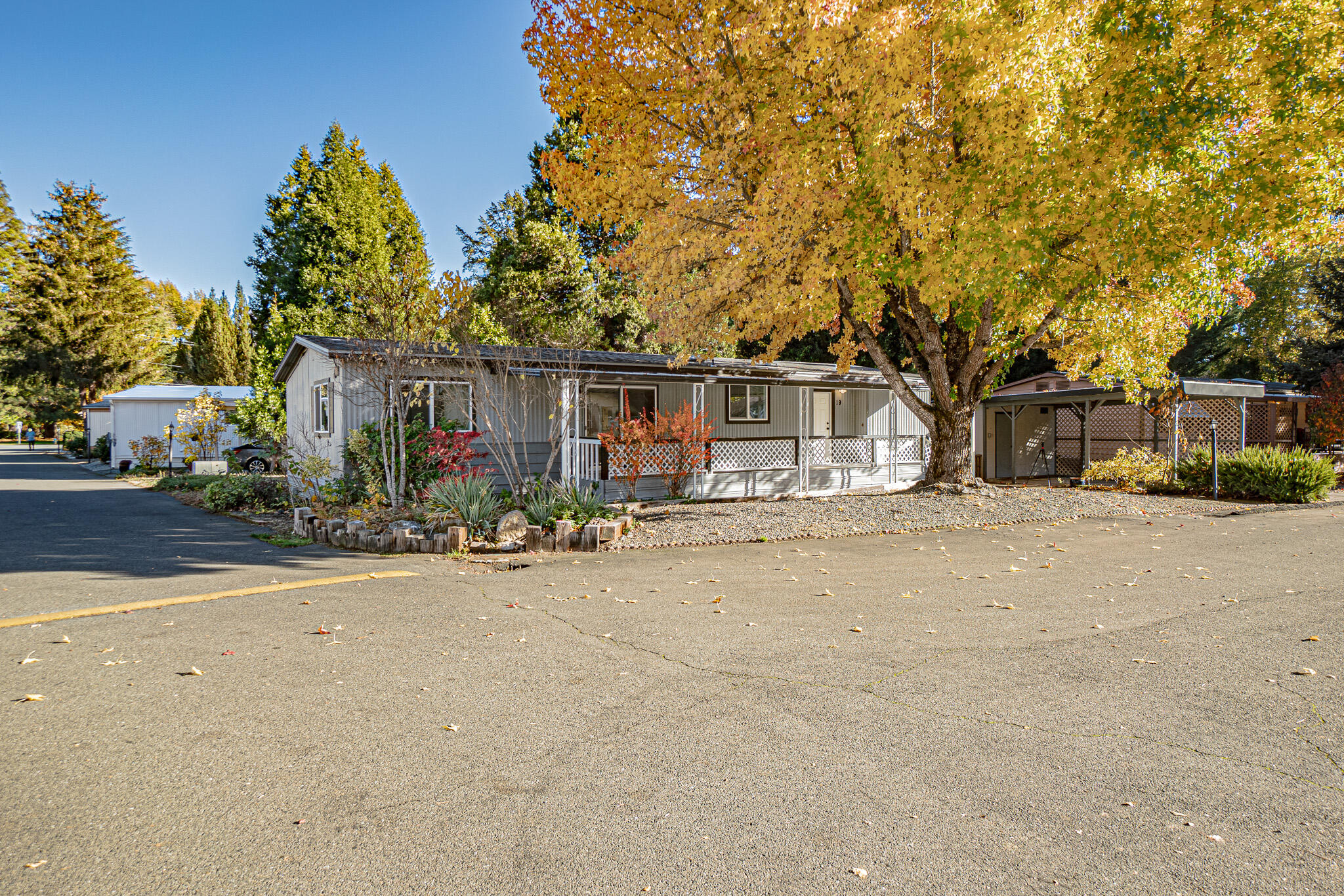 315 W Evans Creek Road Unit: Unit 19
