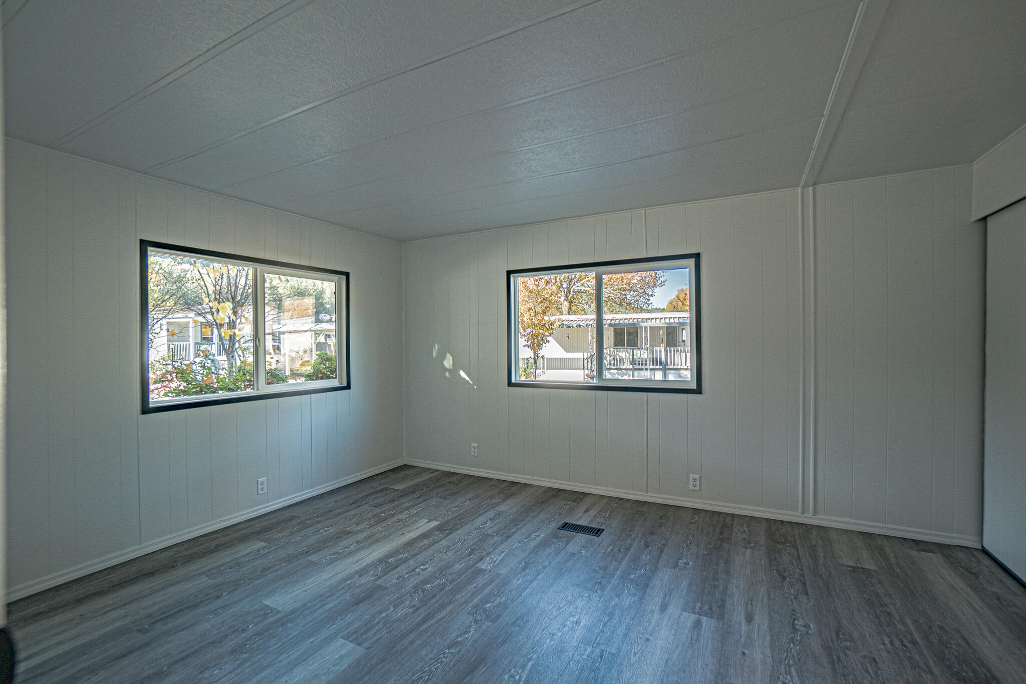 315 W Evans Creek Road Unit: Unit 19