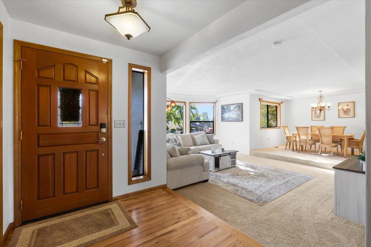 4267 Innsbruck Ridge