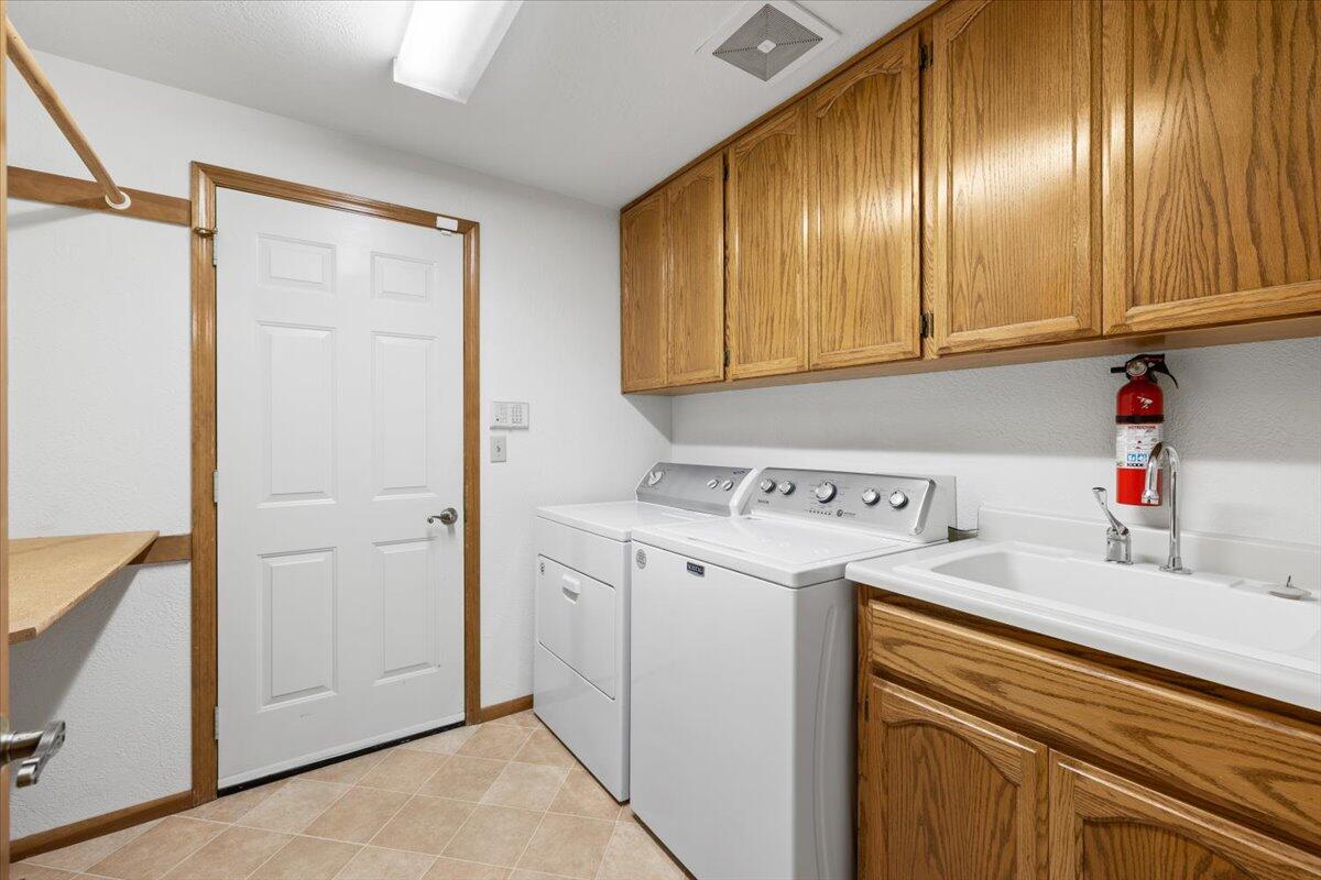 4267 Innsbruck Ridge