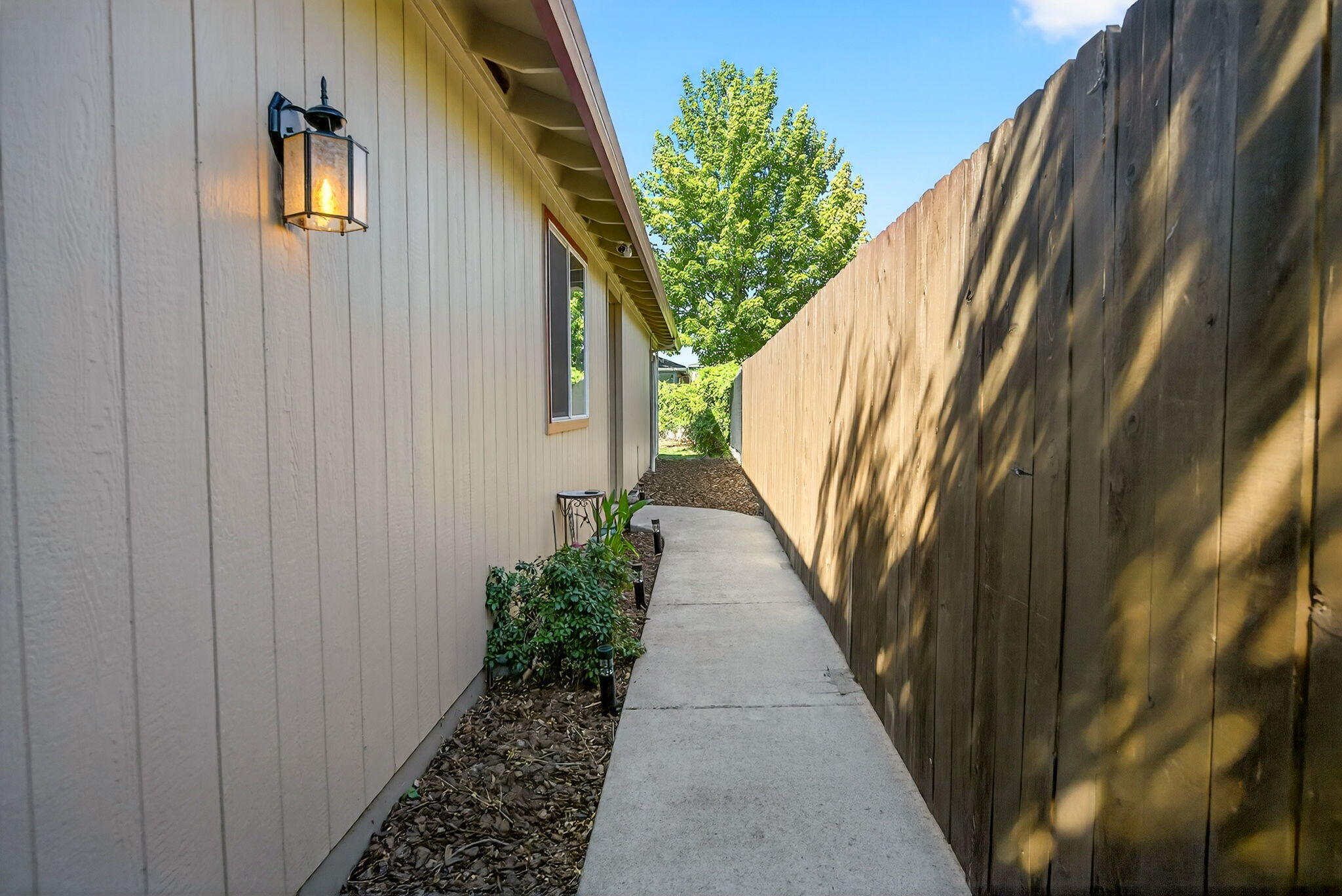 407 Canyon Way