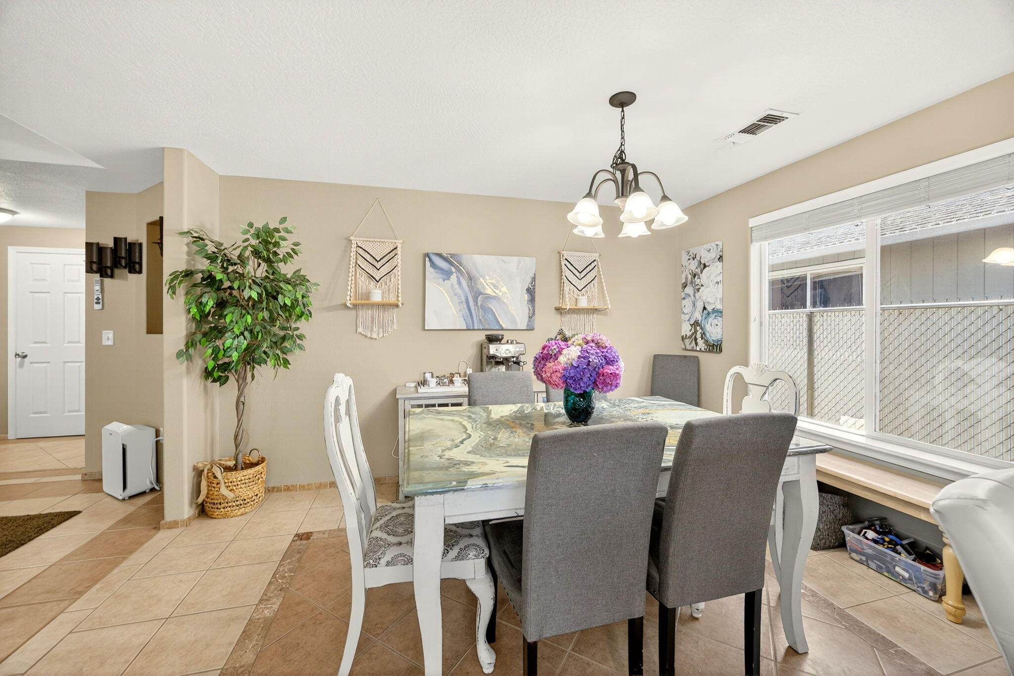407 Canyon Way